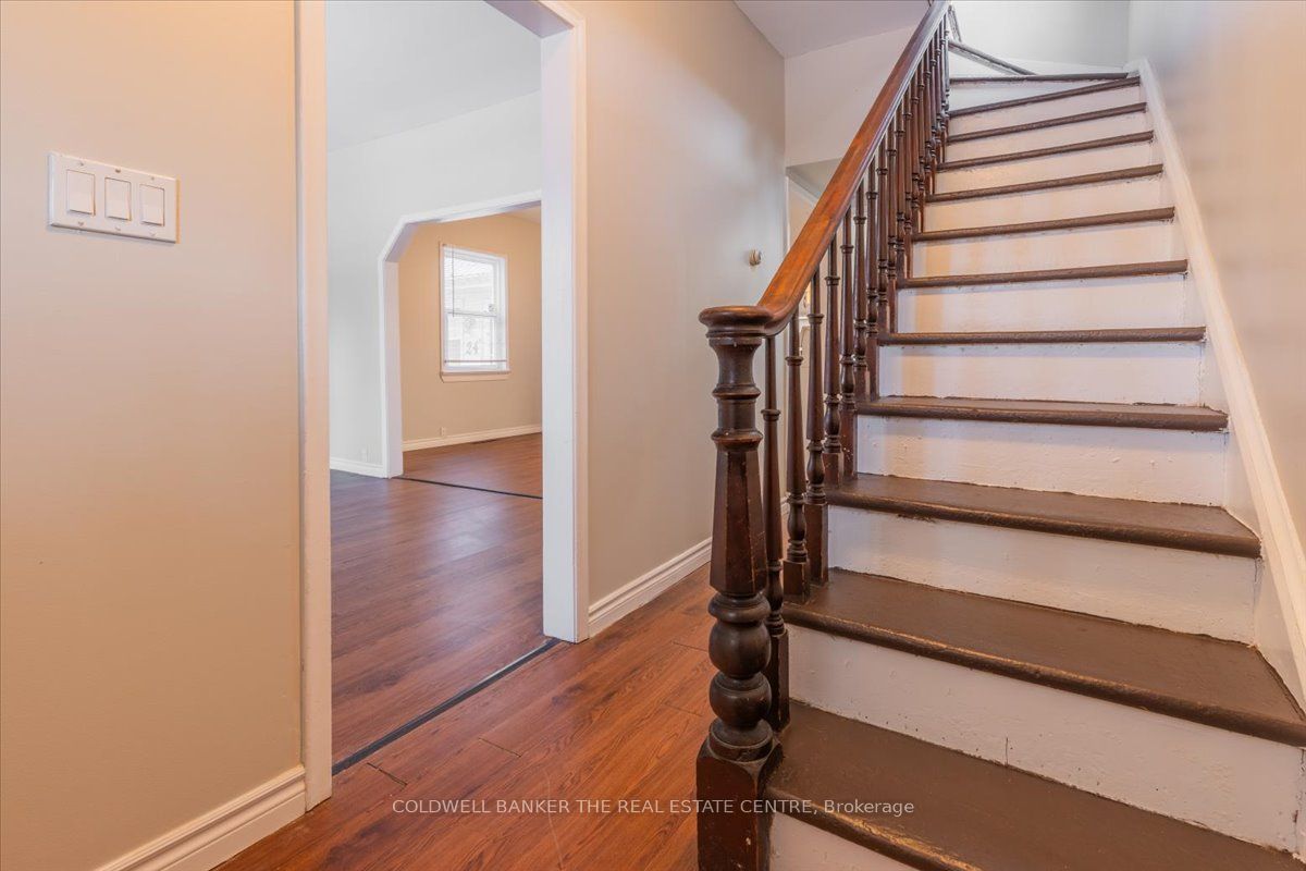 24 Maple Street Property Photo 18