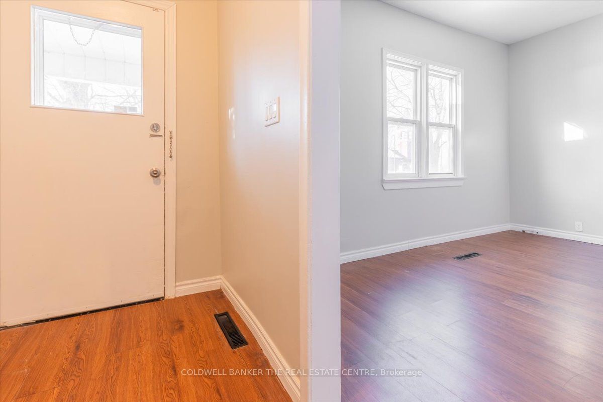 24 Maple Street Property Photo 19