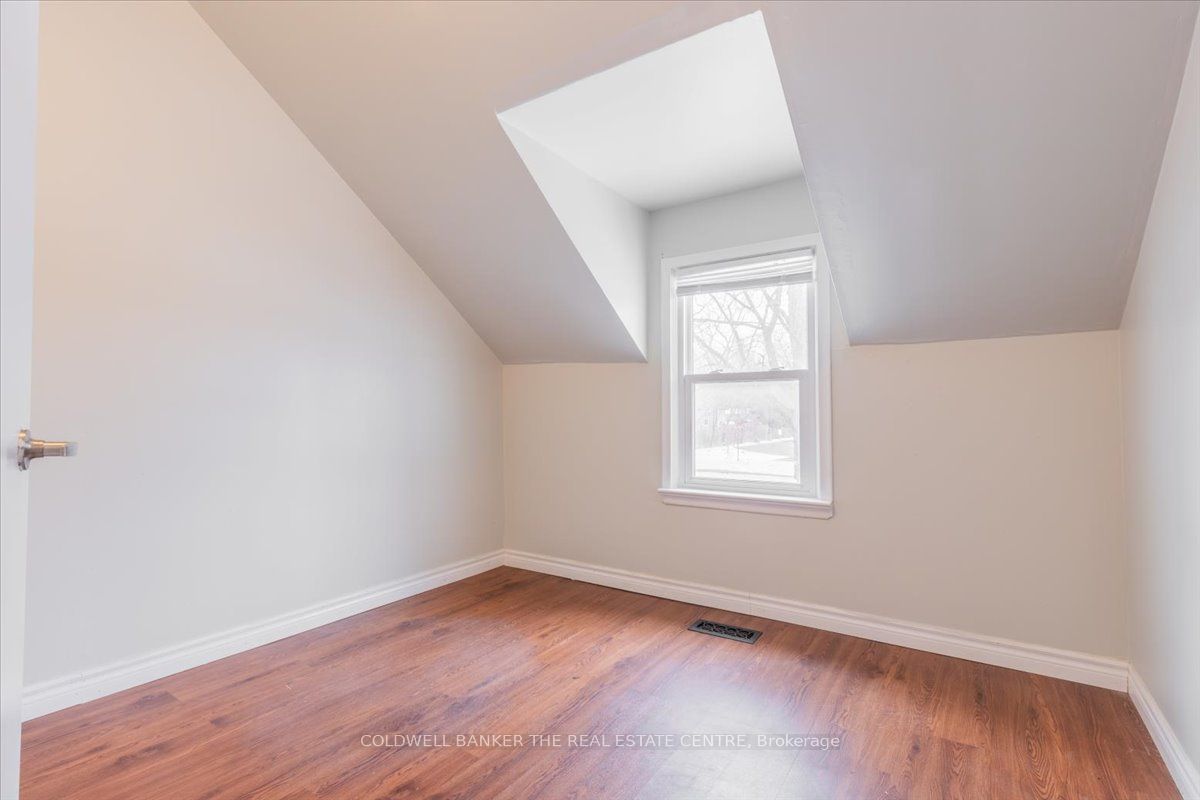 24 Maple Street Property Photo 43