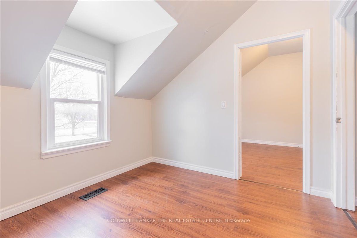 24 Maple Street Property Photo 44