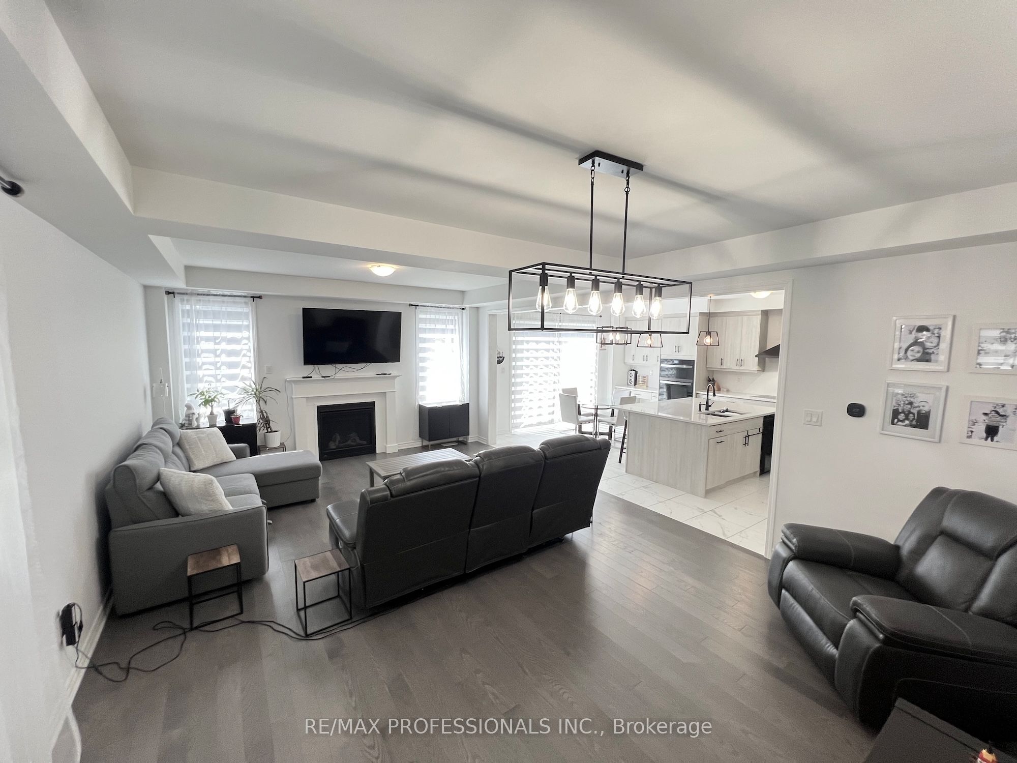 687 Lamb Street Property Photo 15