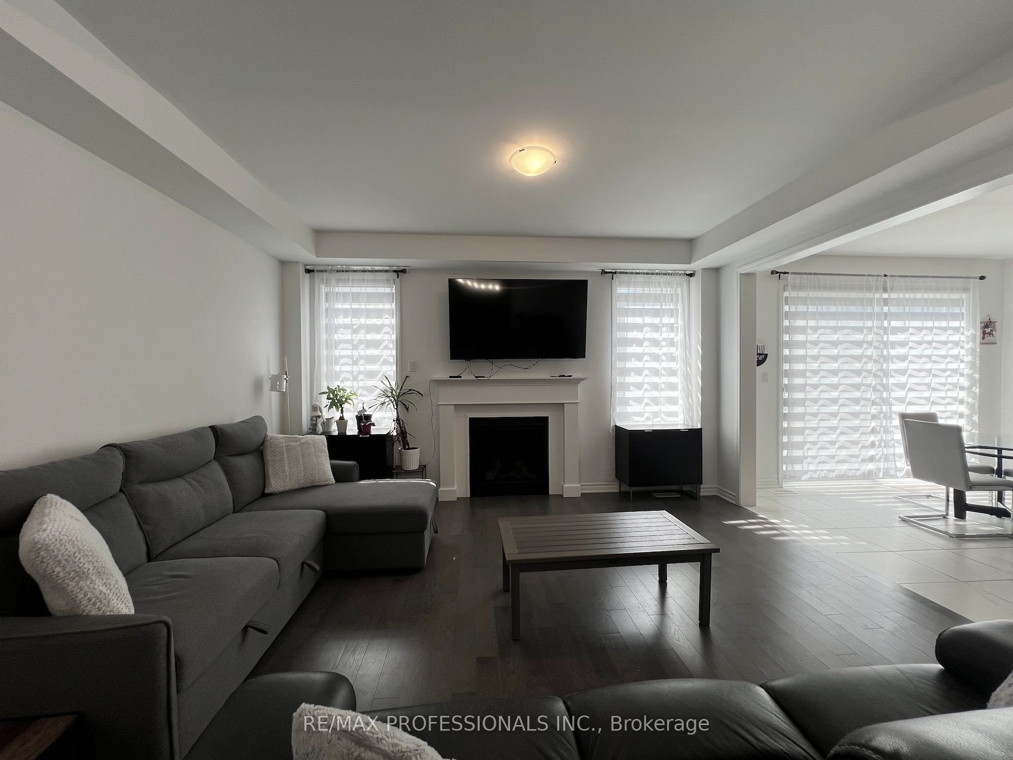 687 Lamb Street Property Photo 16