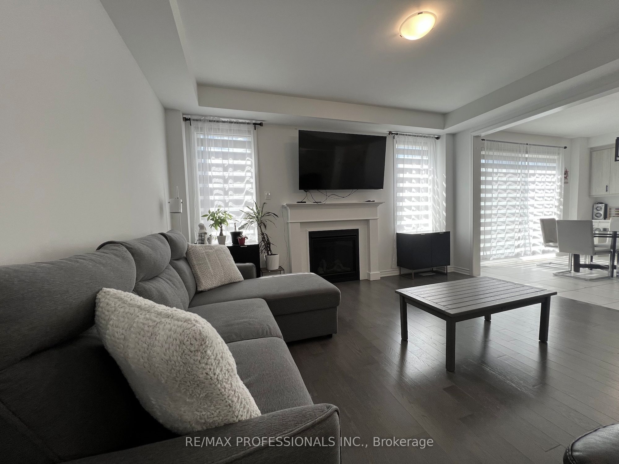 687 Lamb Street Property Photo 17