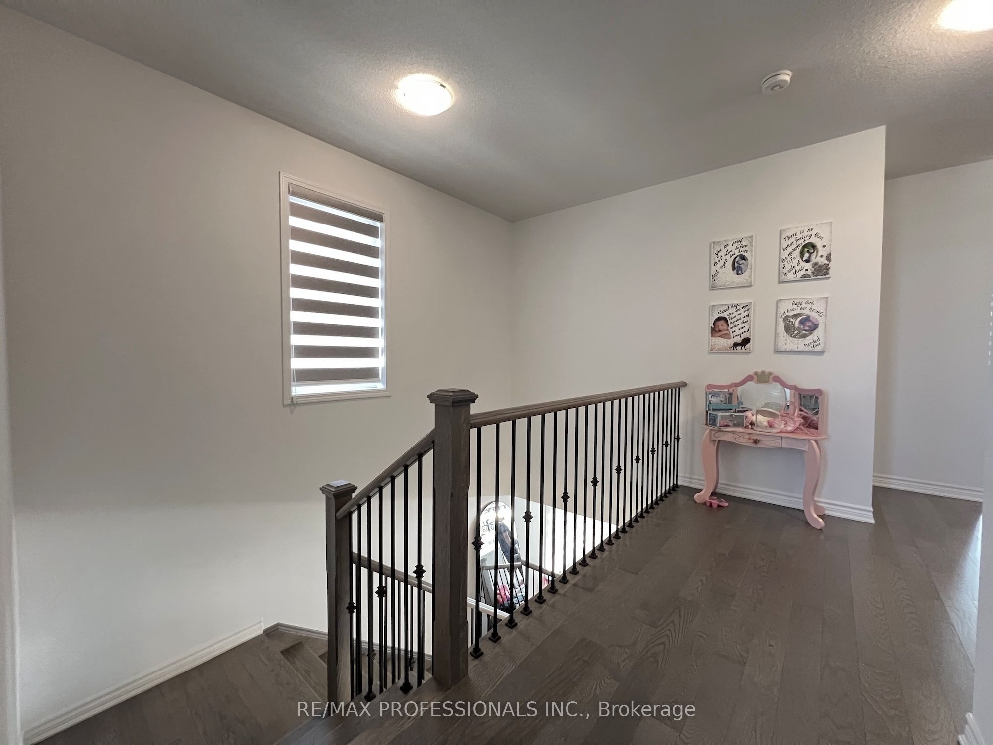 687 Lamb Street Property Photo 24