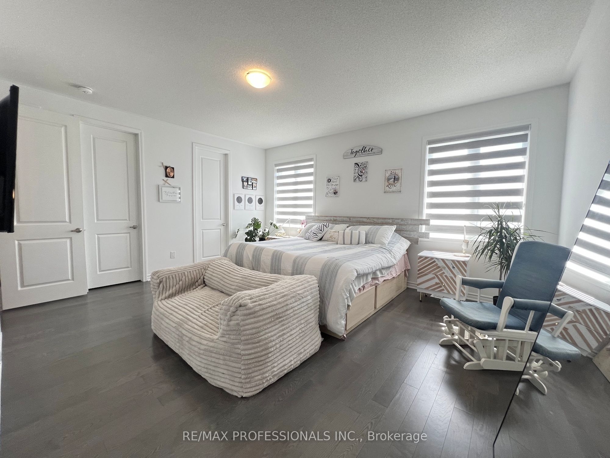 687 Lamb Street Property Photo 36