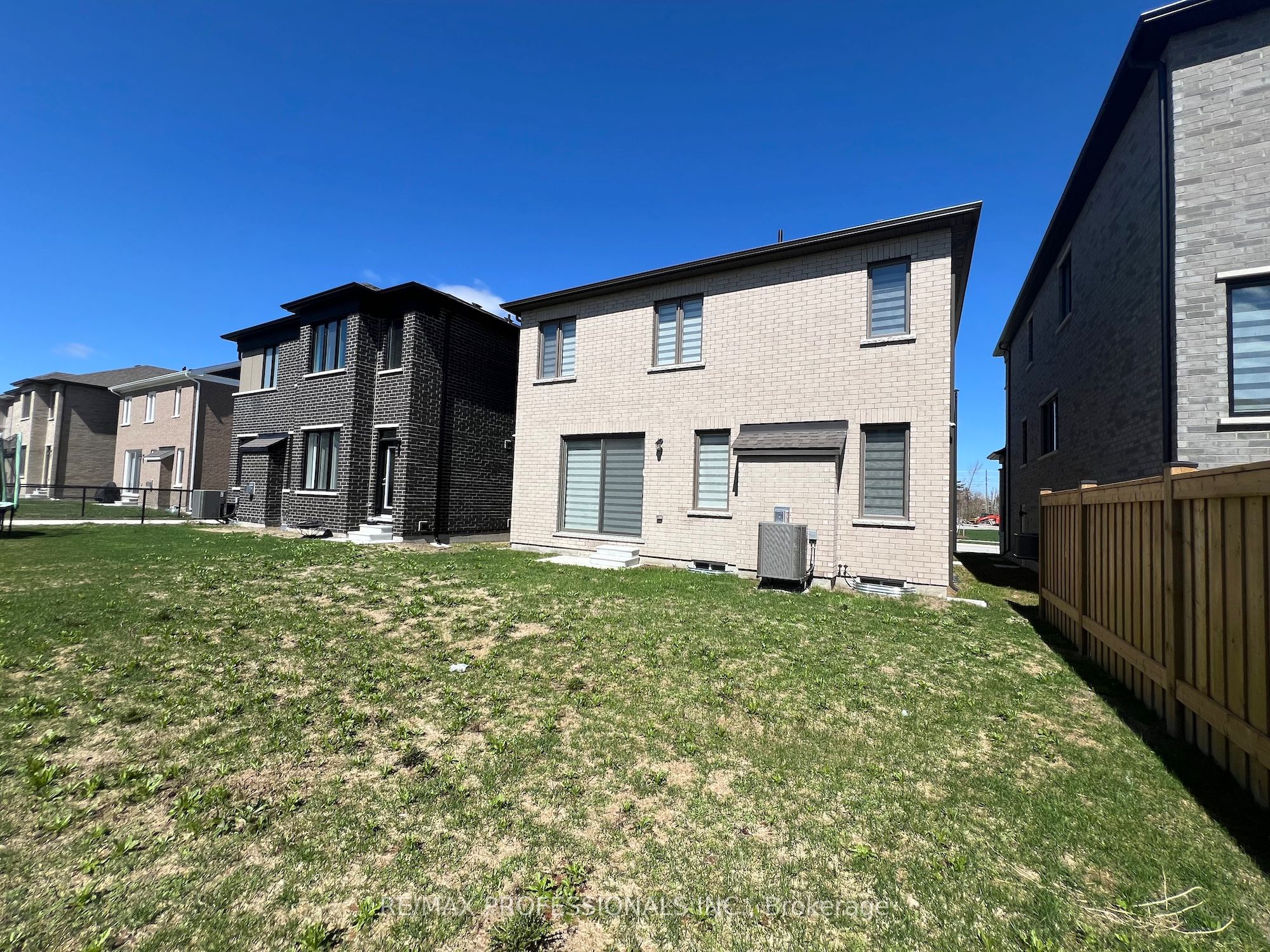 687 Lamb Street Property Photo 46