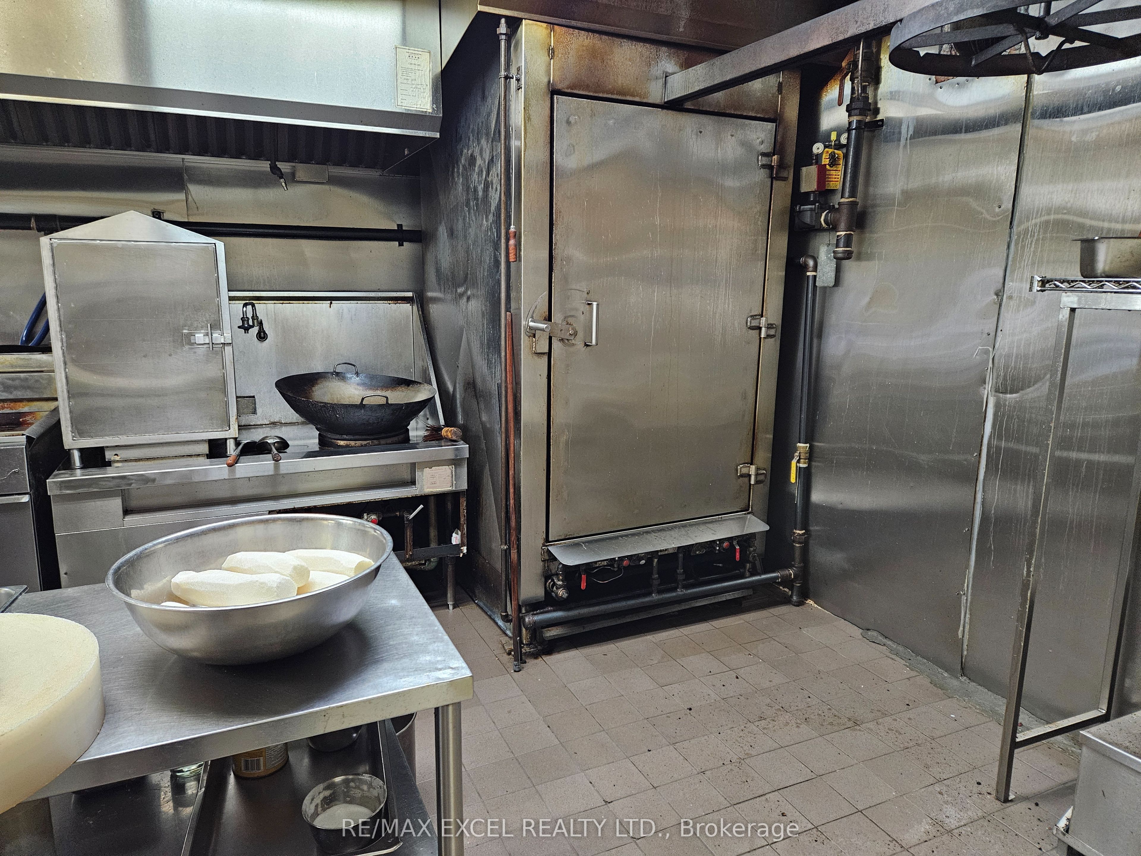 7750 Kennedy Road 5e Property Photo 6