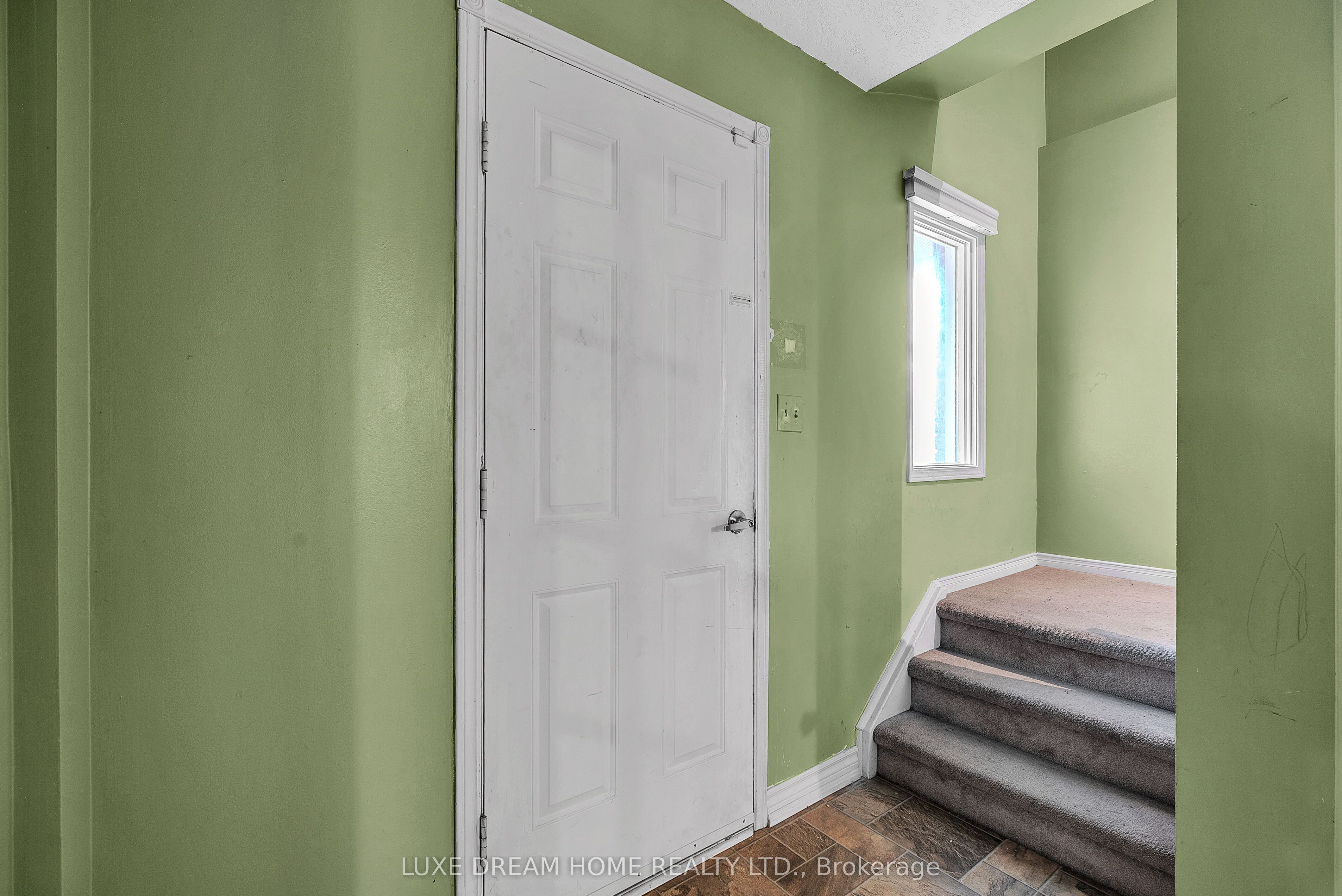 175 Albert Street Property Photo 9