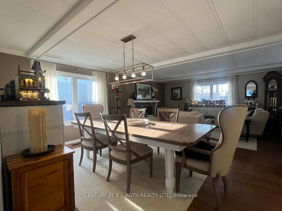 29 Corner Brook Trail Property Photo 8