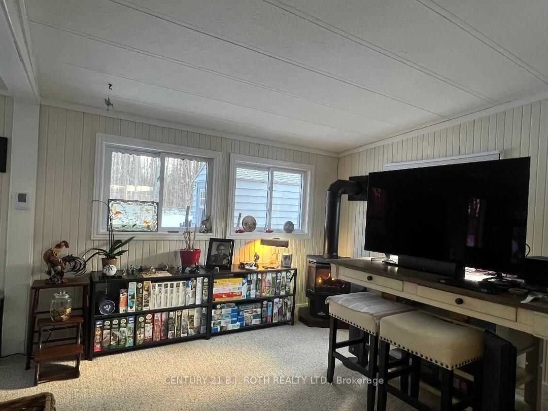 29 Corner Brook Trail Property Photo 13