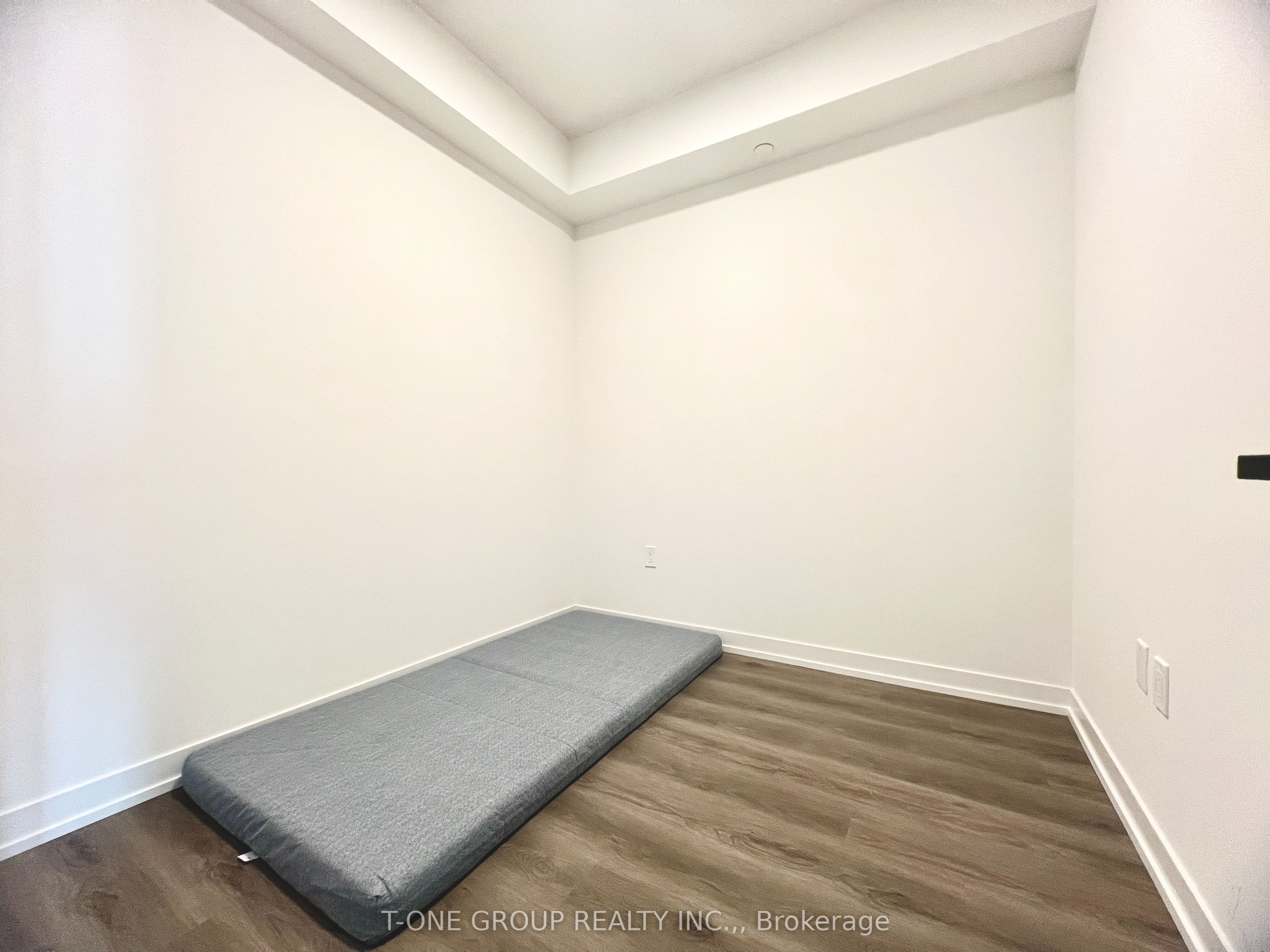 225 Commerce Street 5203 Property Photo 19