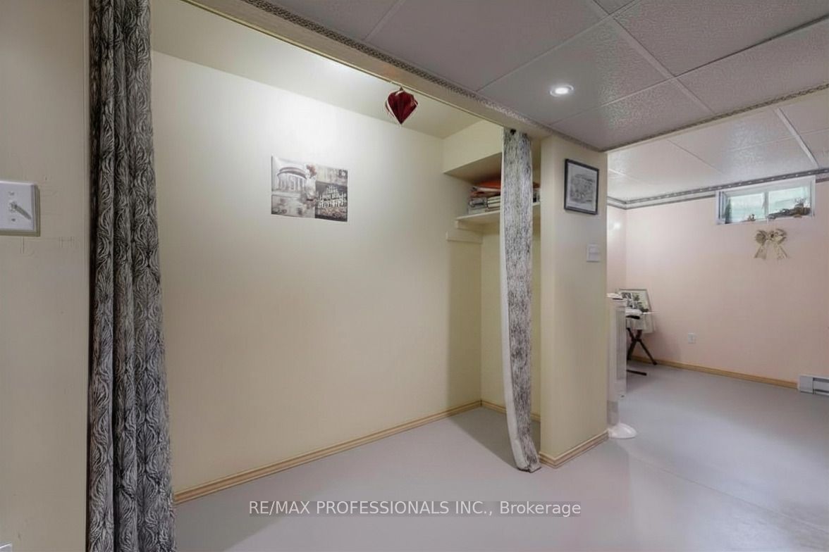 44 Shephard Avenue Property Photo 12