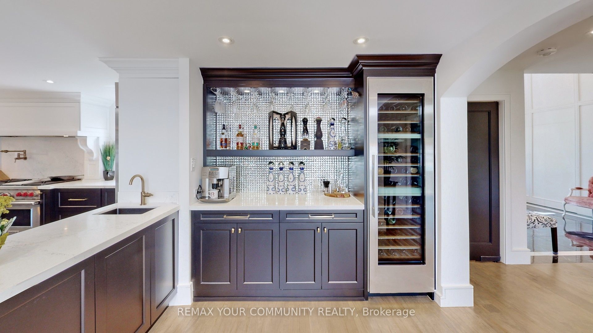 557 Aintree Drive Property Photo 10