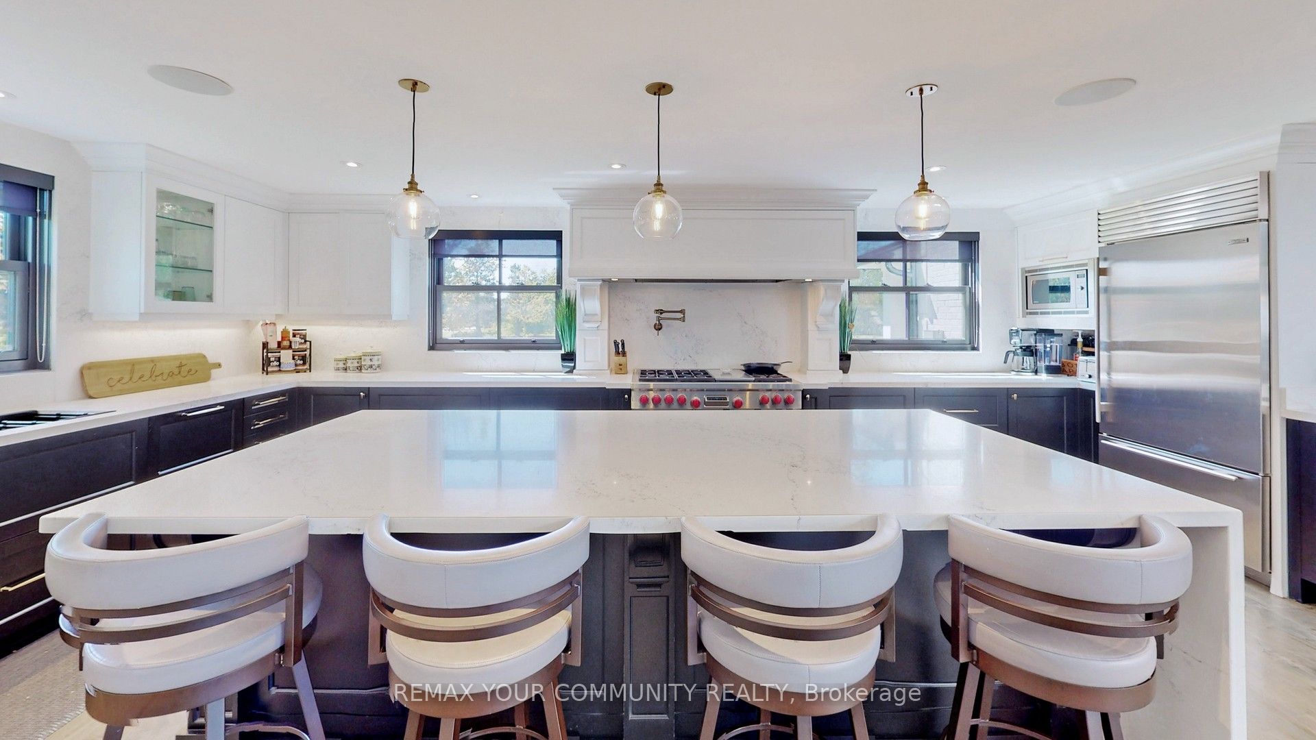557 Aintree Drive Property Photo 14