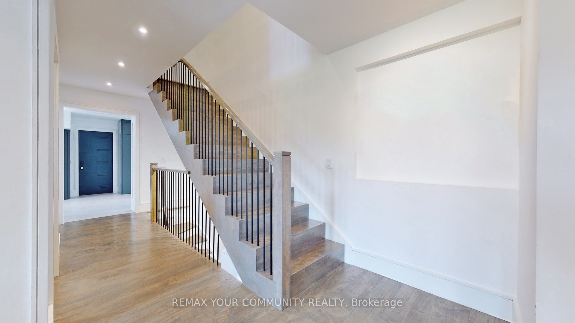 557 Aintree Drive Property Photo 25