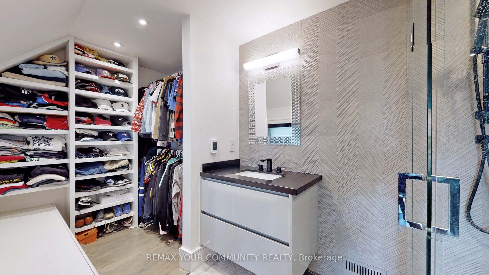557 Aintree Drive Property Photo 31