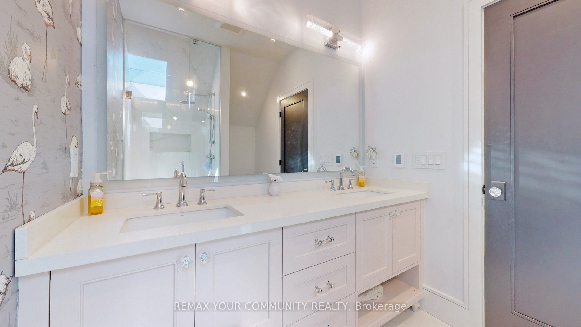 557 Aintree Drive Property Photo 35