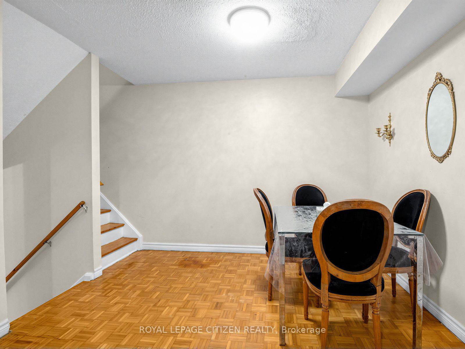 148 Milestone Crescent Property Photo 14