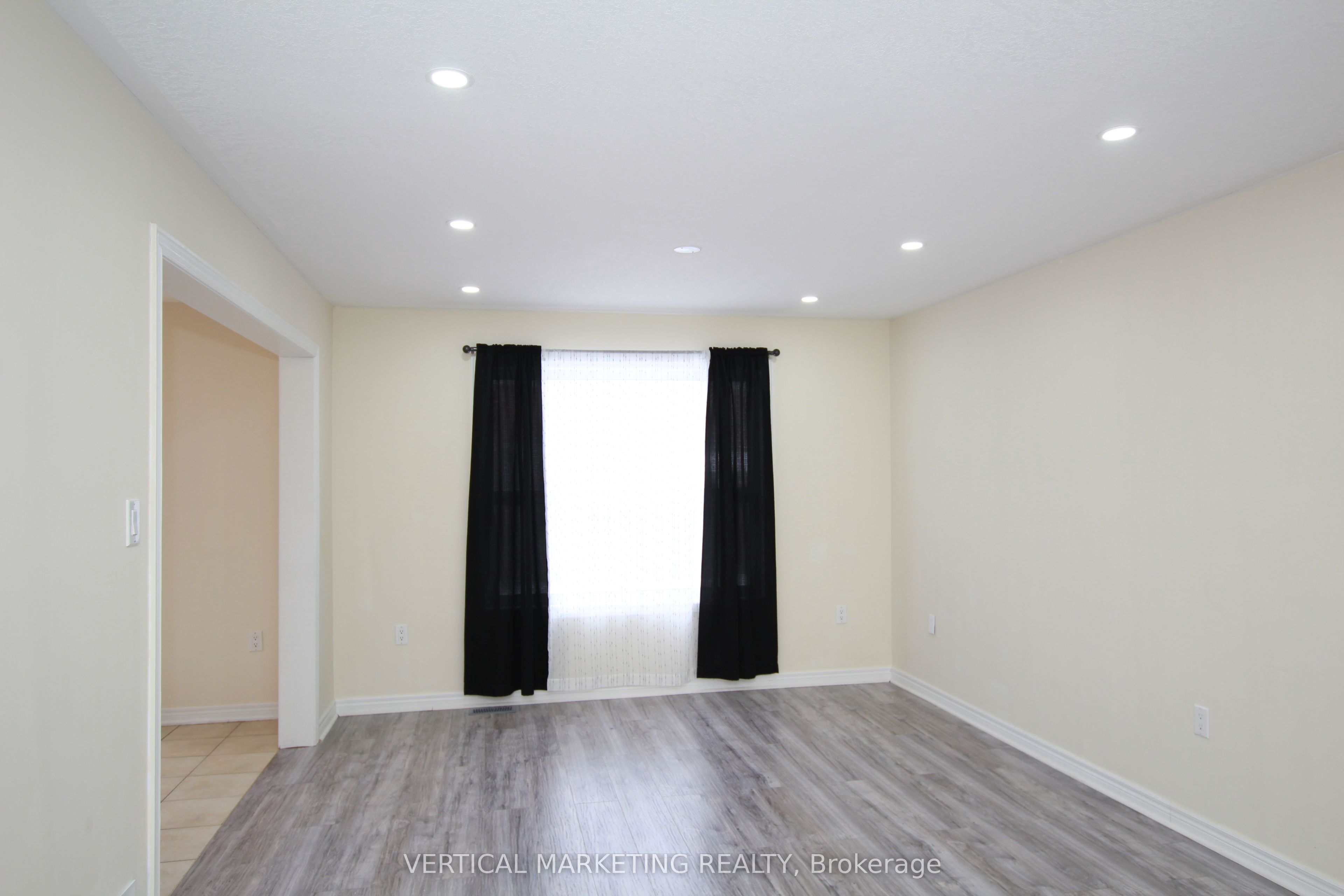 35 Buchanan Drive Property Photo 2