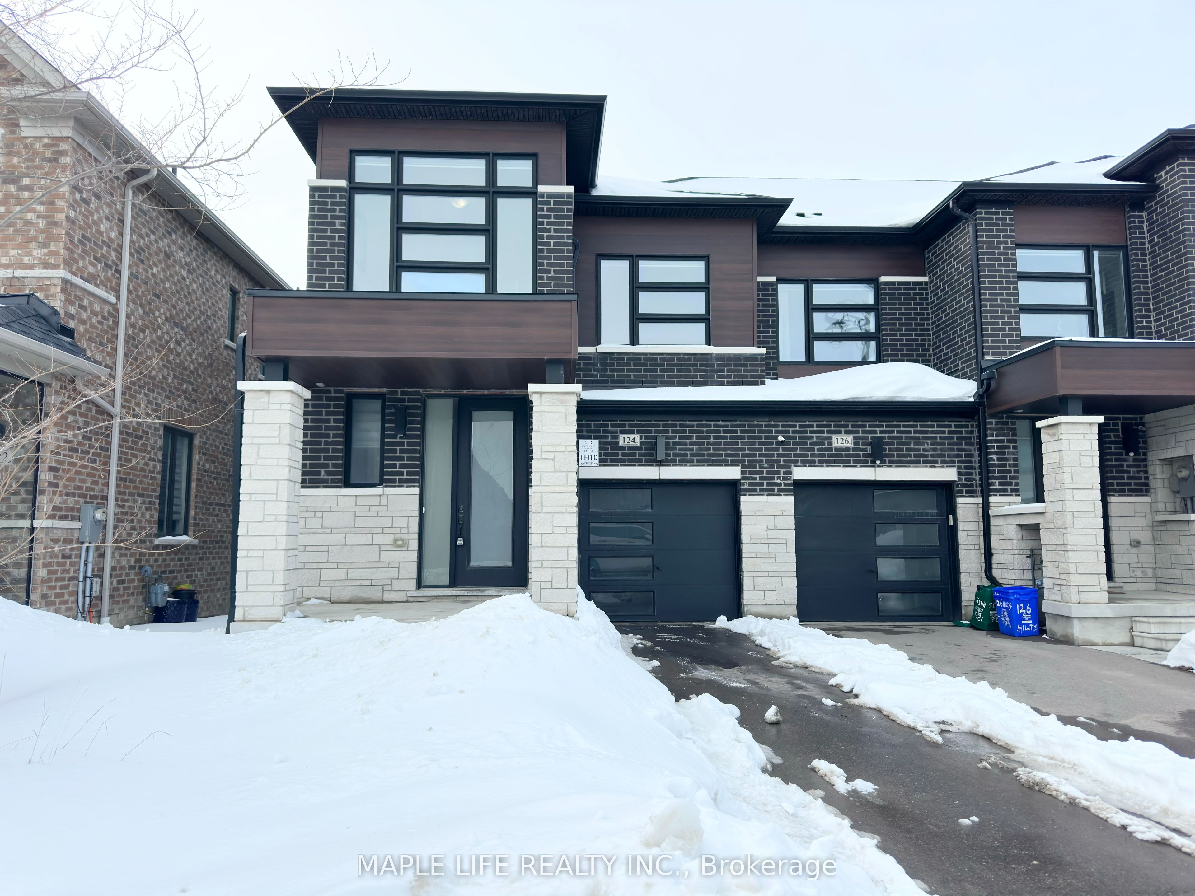 124 Hilts Drive Property Photo 1