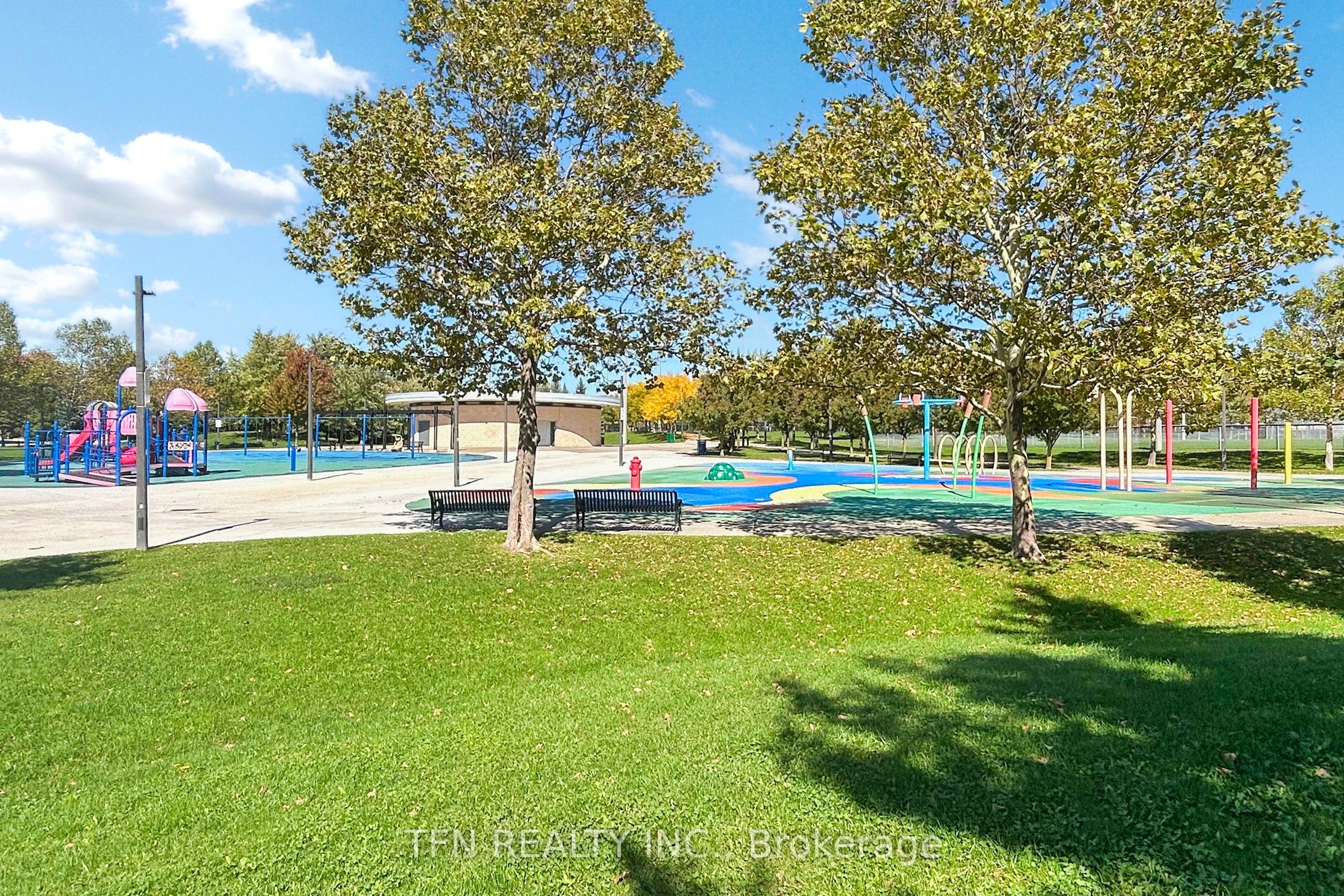 24 Lucerne Drive Property Photo 31