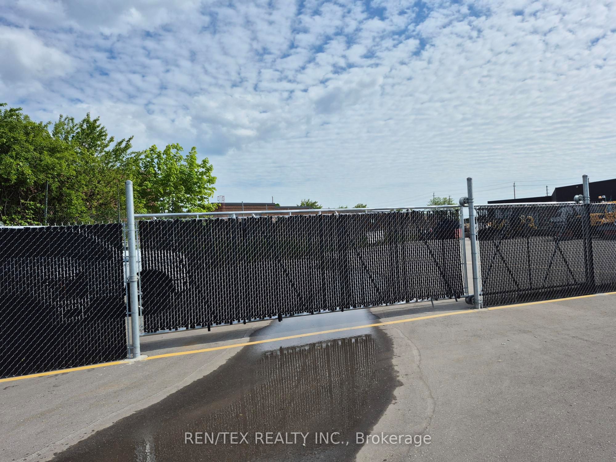582 Rivermede Road 11-14 & 18-21 Property Photo 11