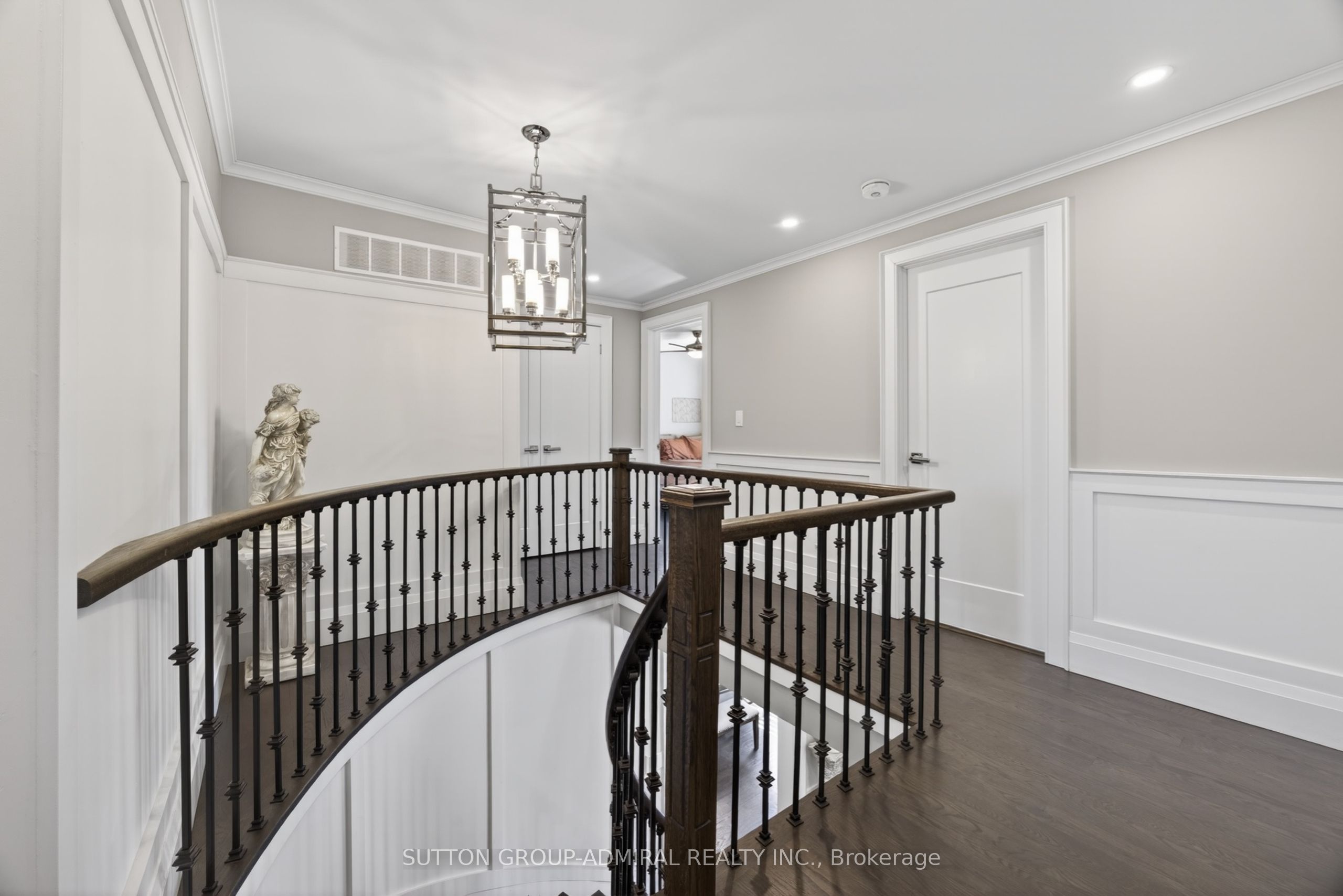 517 Aintree Drive Property Photo 18