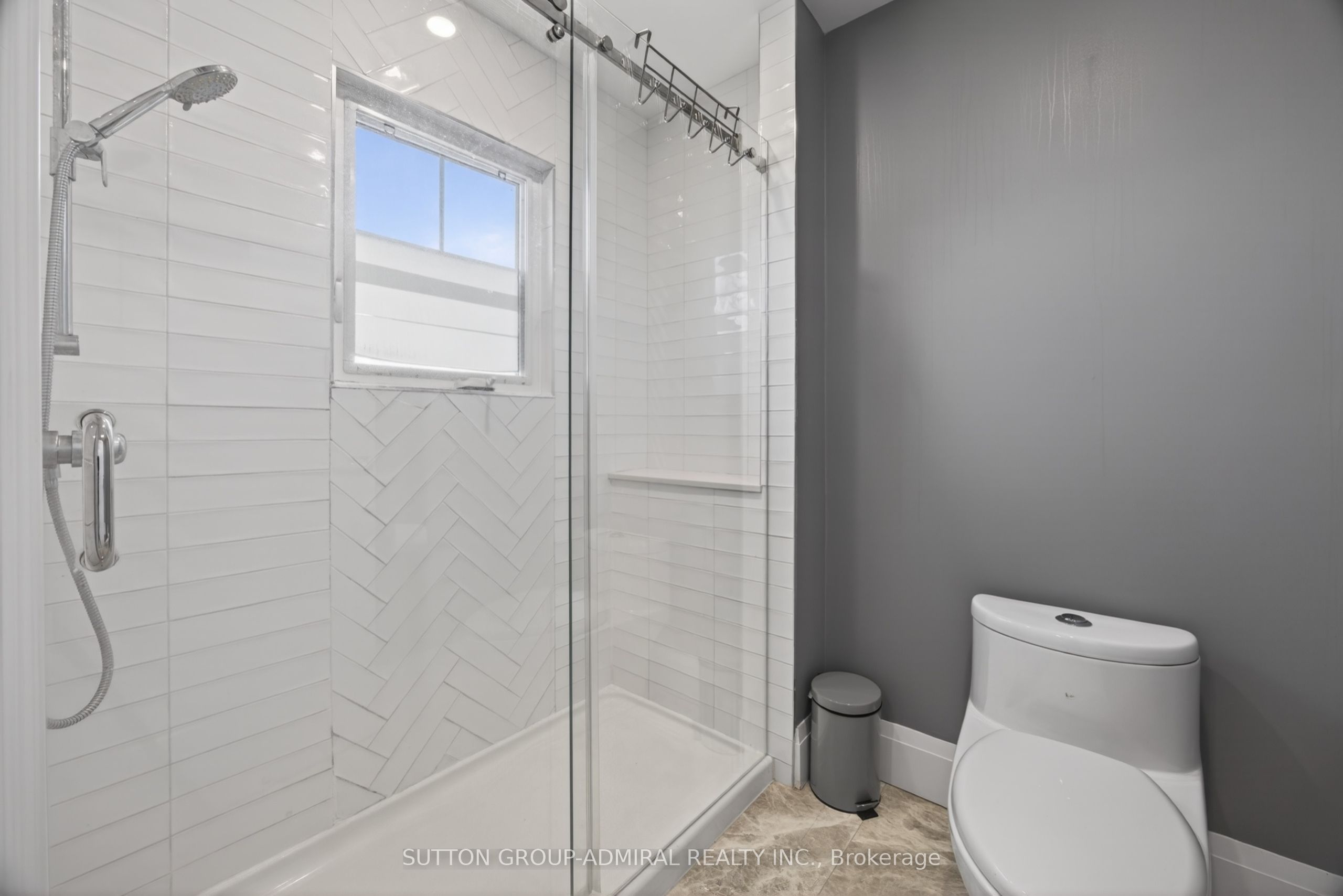 517 Aintree Drive Property Photo 26