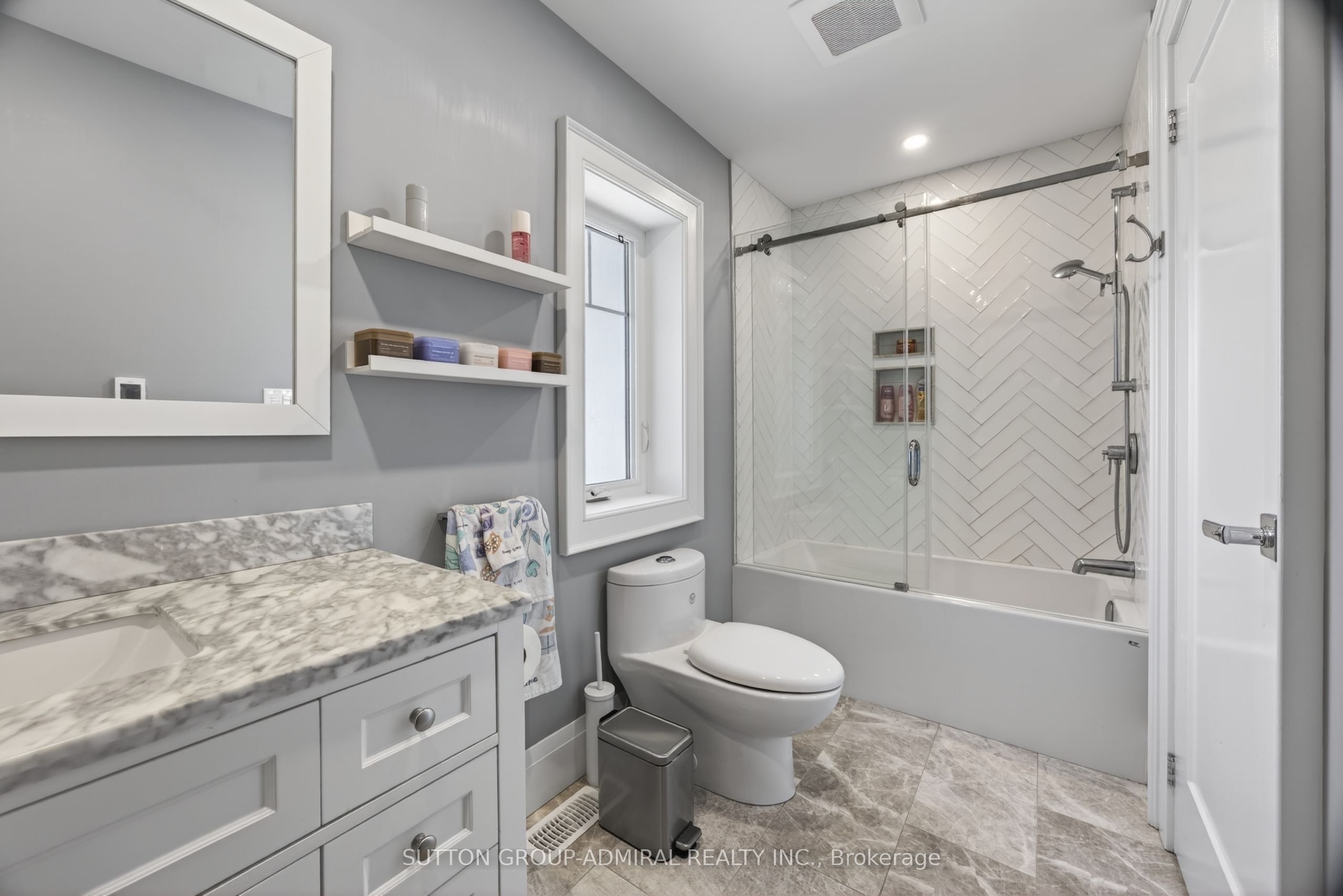 517 Aintree Drive Property Photo 29