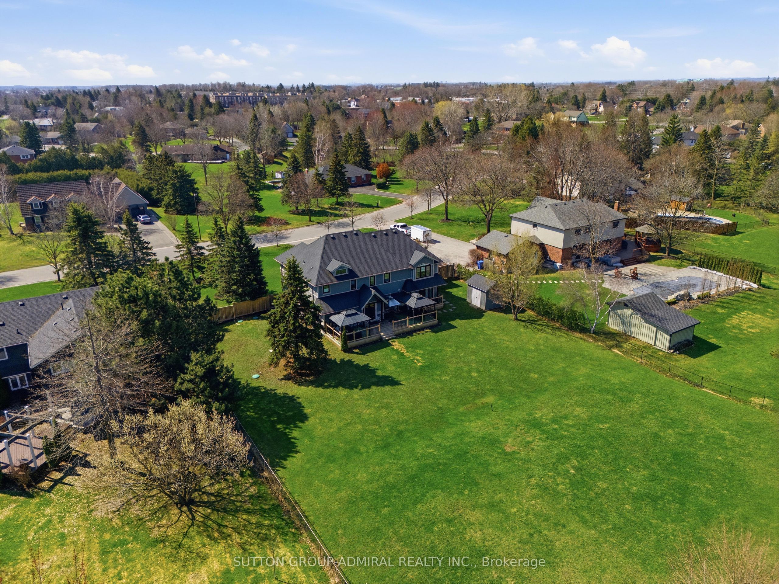 517 Aintree Drive Property Photo 44