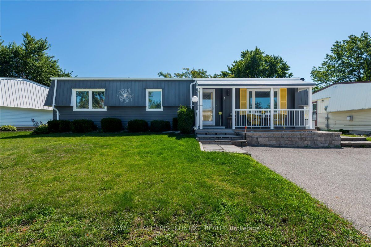 5 Terra Nova Arm Property Photo 2