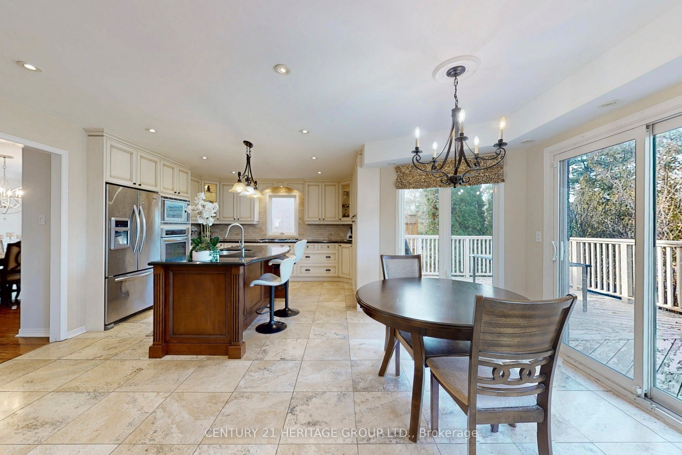 136 Cranberry Lane Property Photo 8