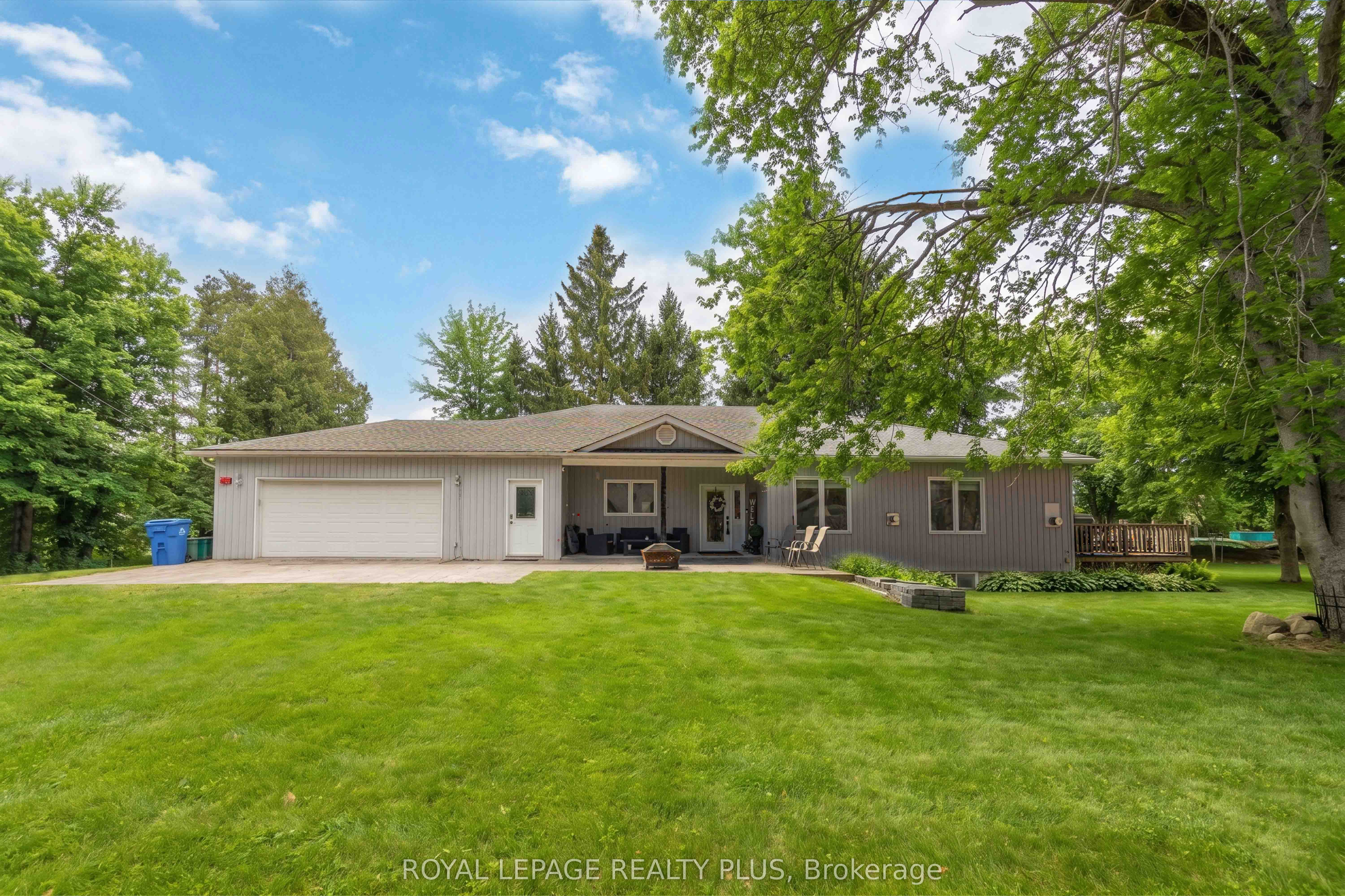 4932 Aurora Road Property Photo 1