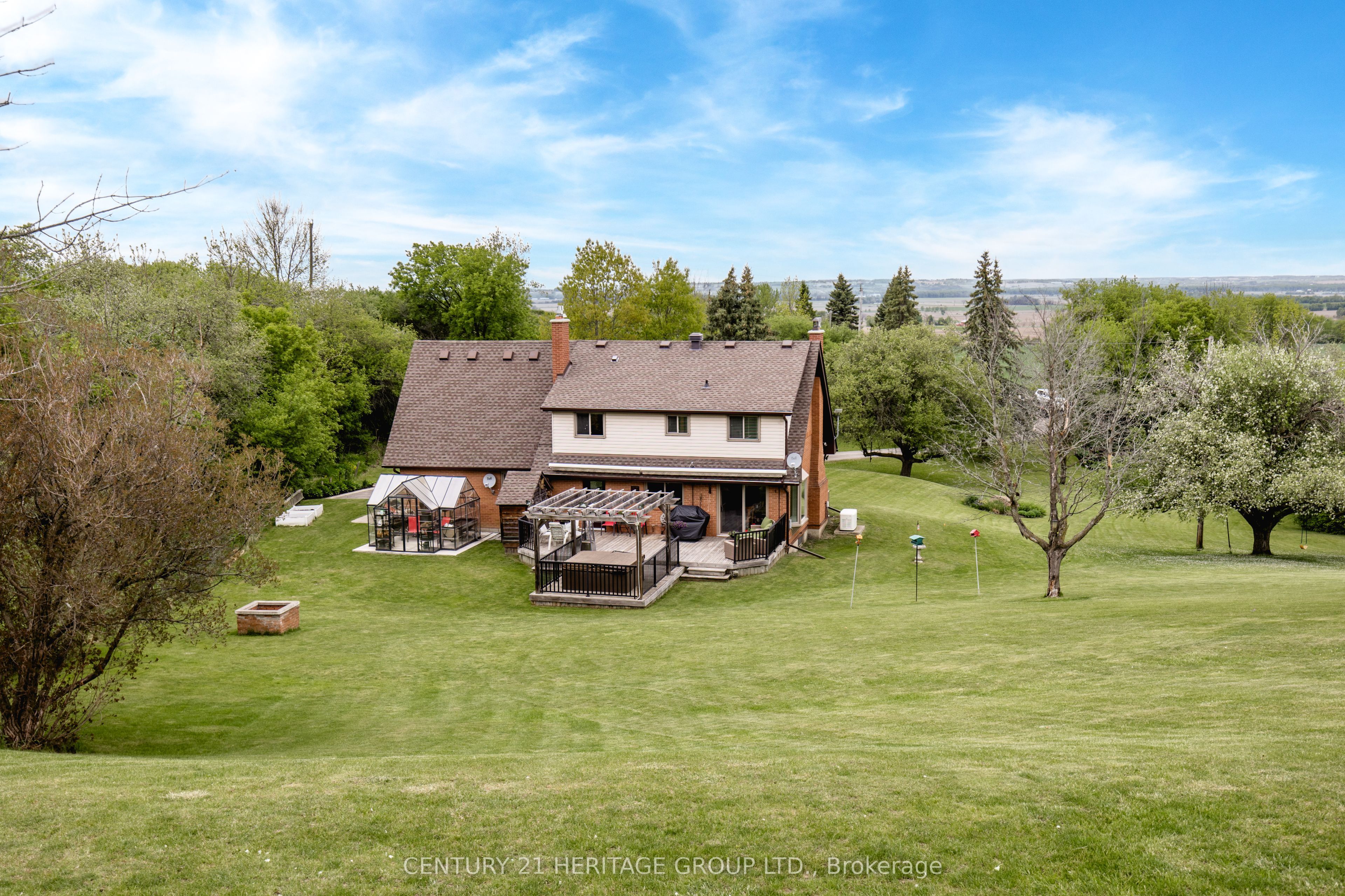 5827 7th Line Property Photo 27