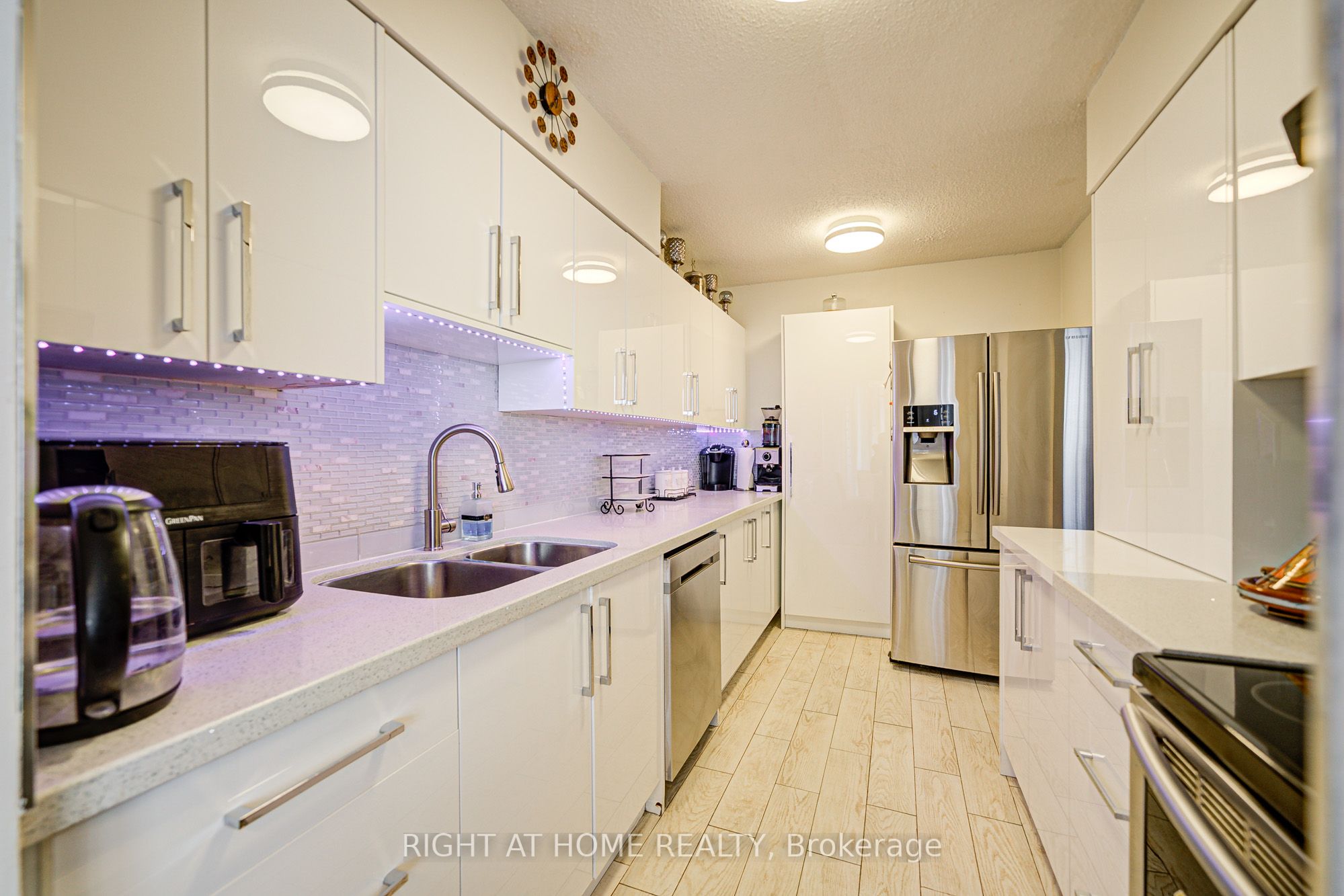 180 Dudley Avenue 607 Property Photo 15