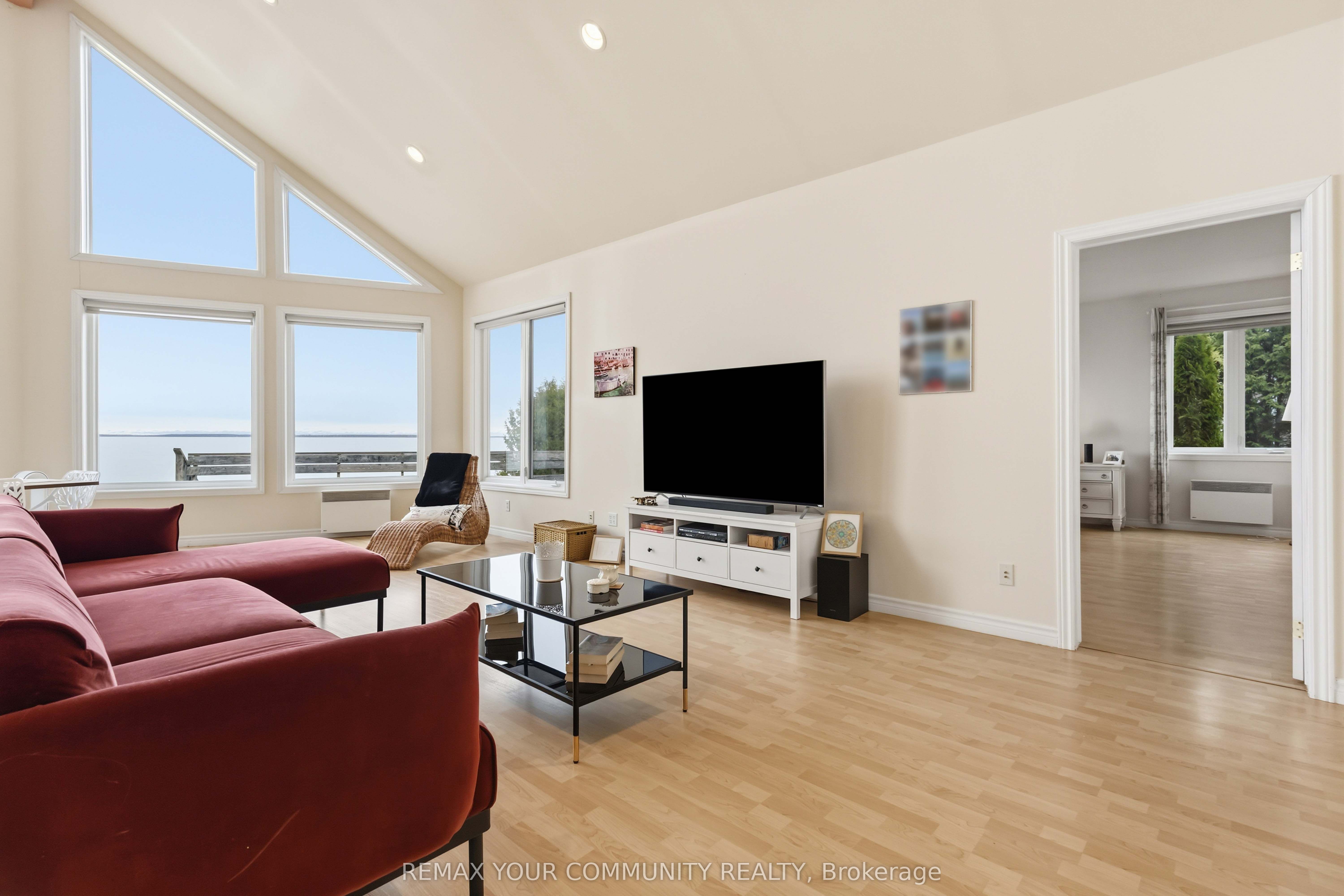 1082 Loon Road Property Photo 11