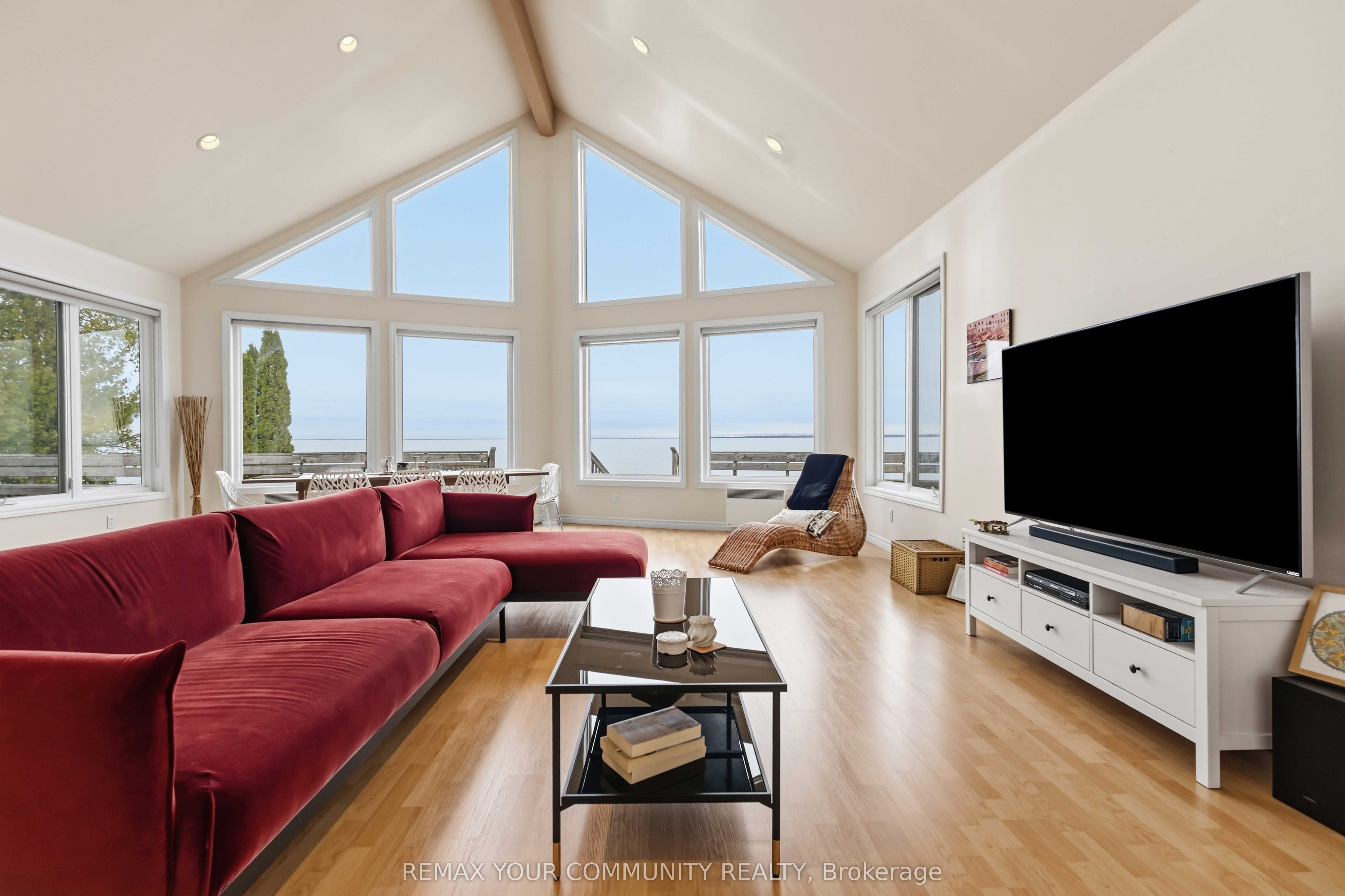 1082 Loon Road Property Photo 12
