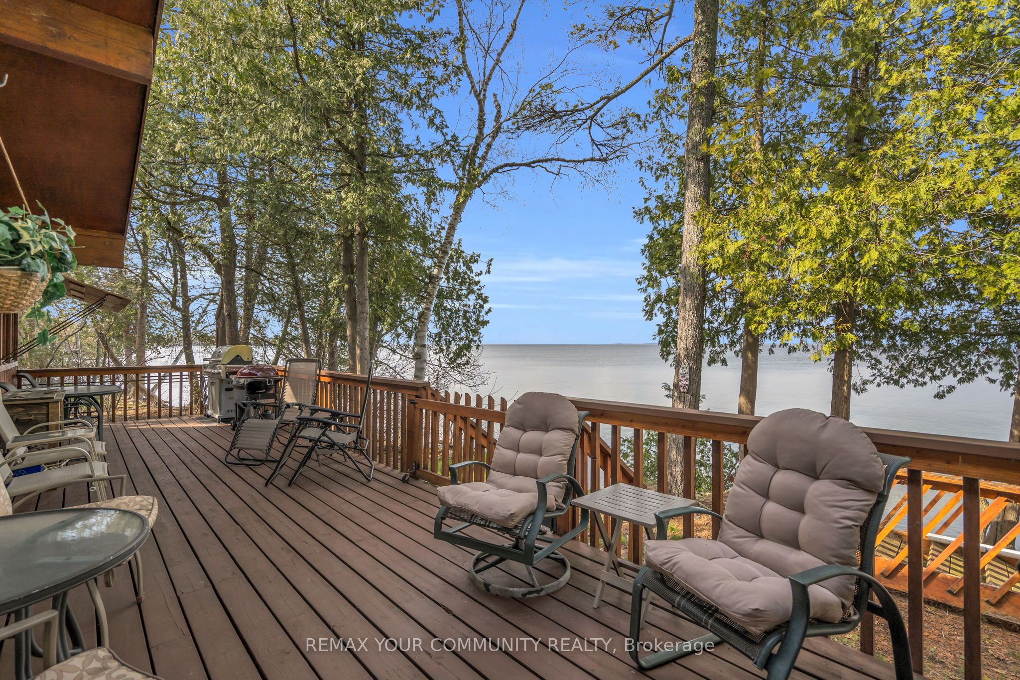 344 Loon Road E Property Photo 2