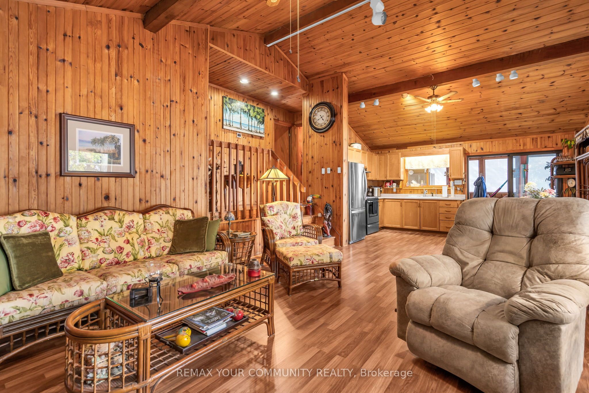 344 Loon Road E Property Photo 11