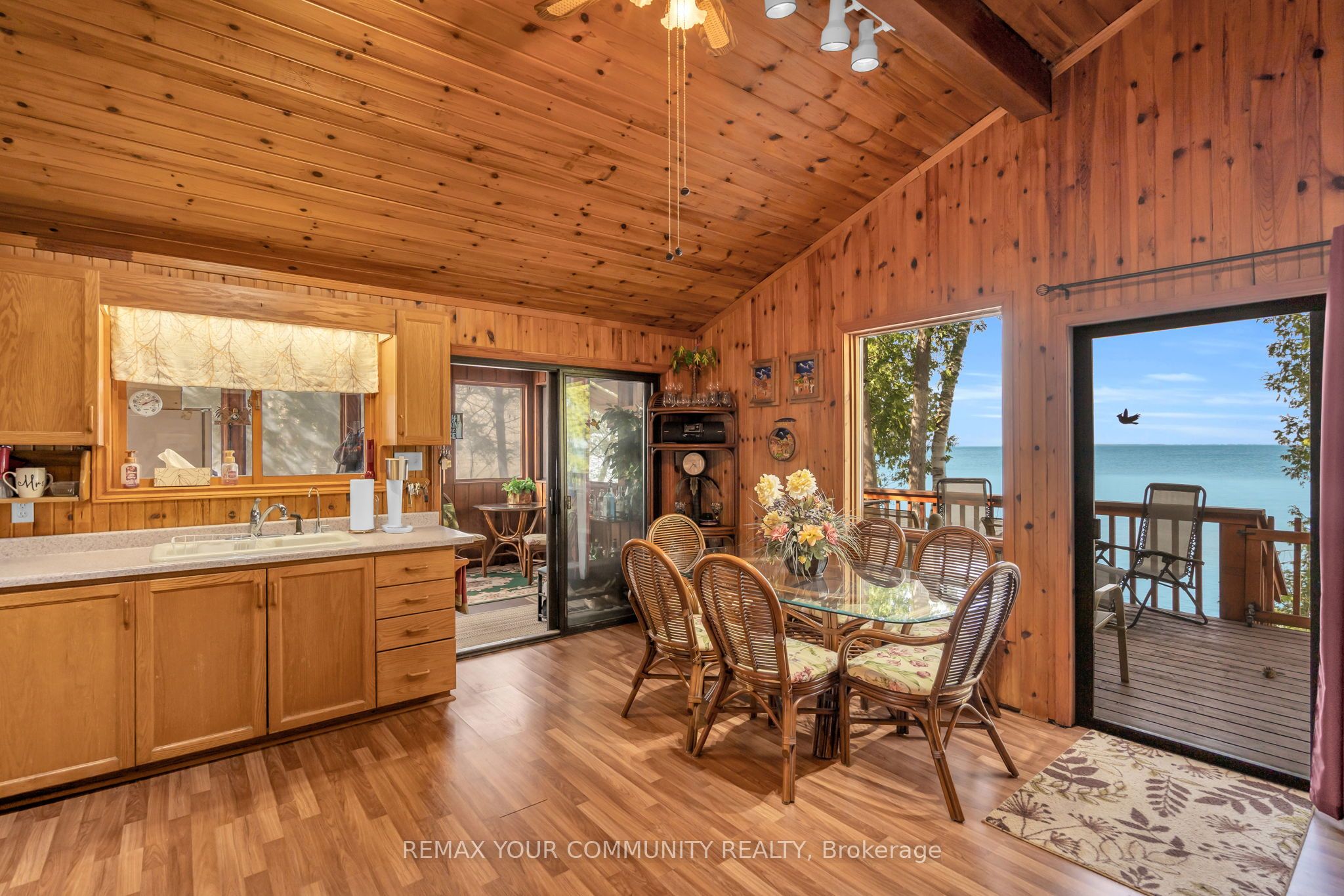 344 Loon Road E Property Photo 15