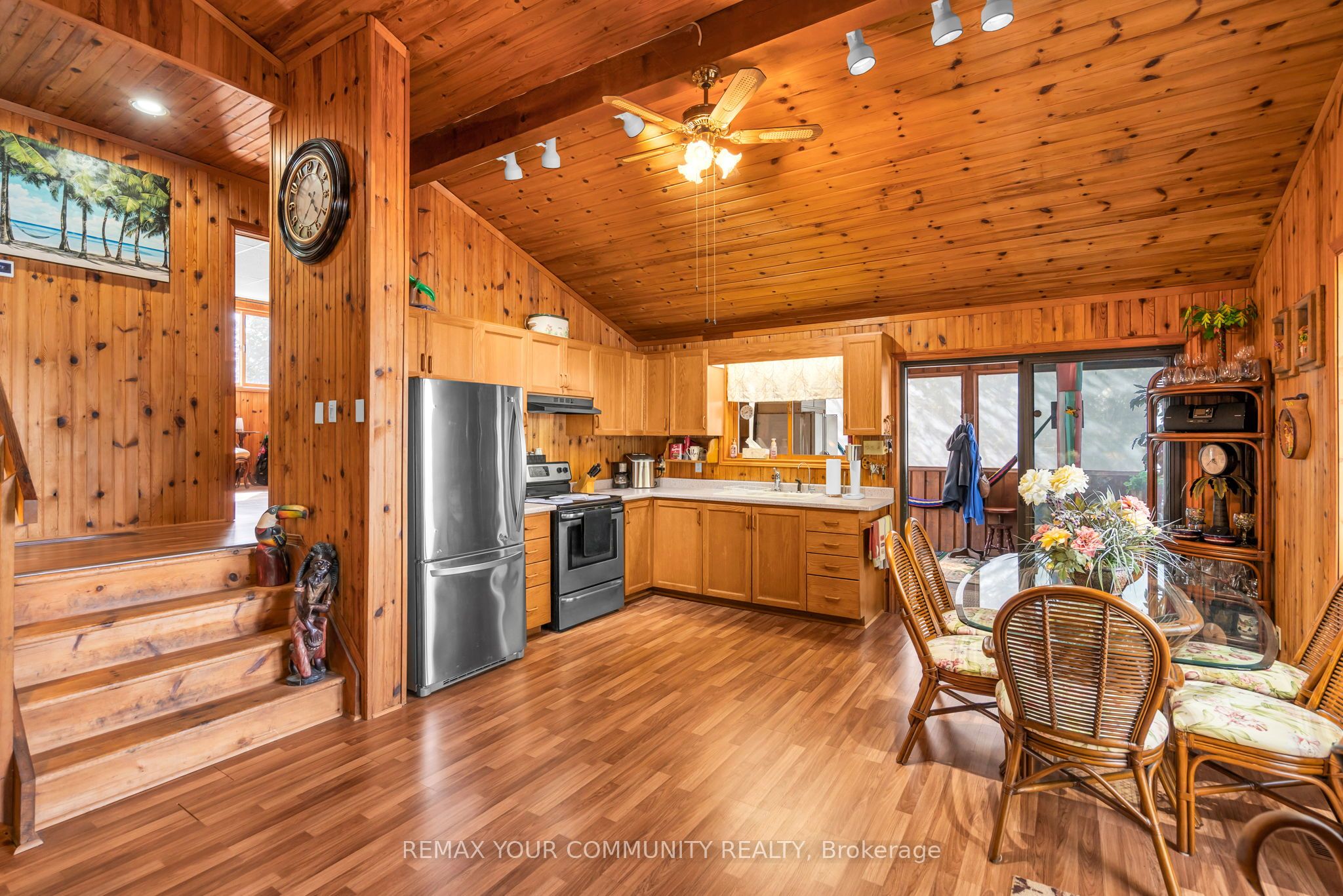 344 Loon Road E Property Photo 16