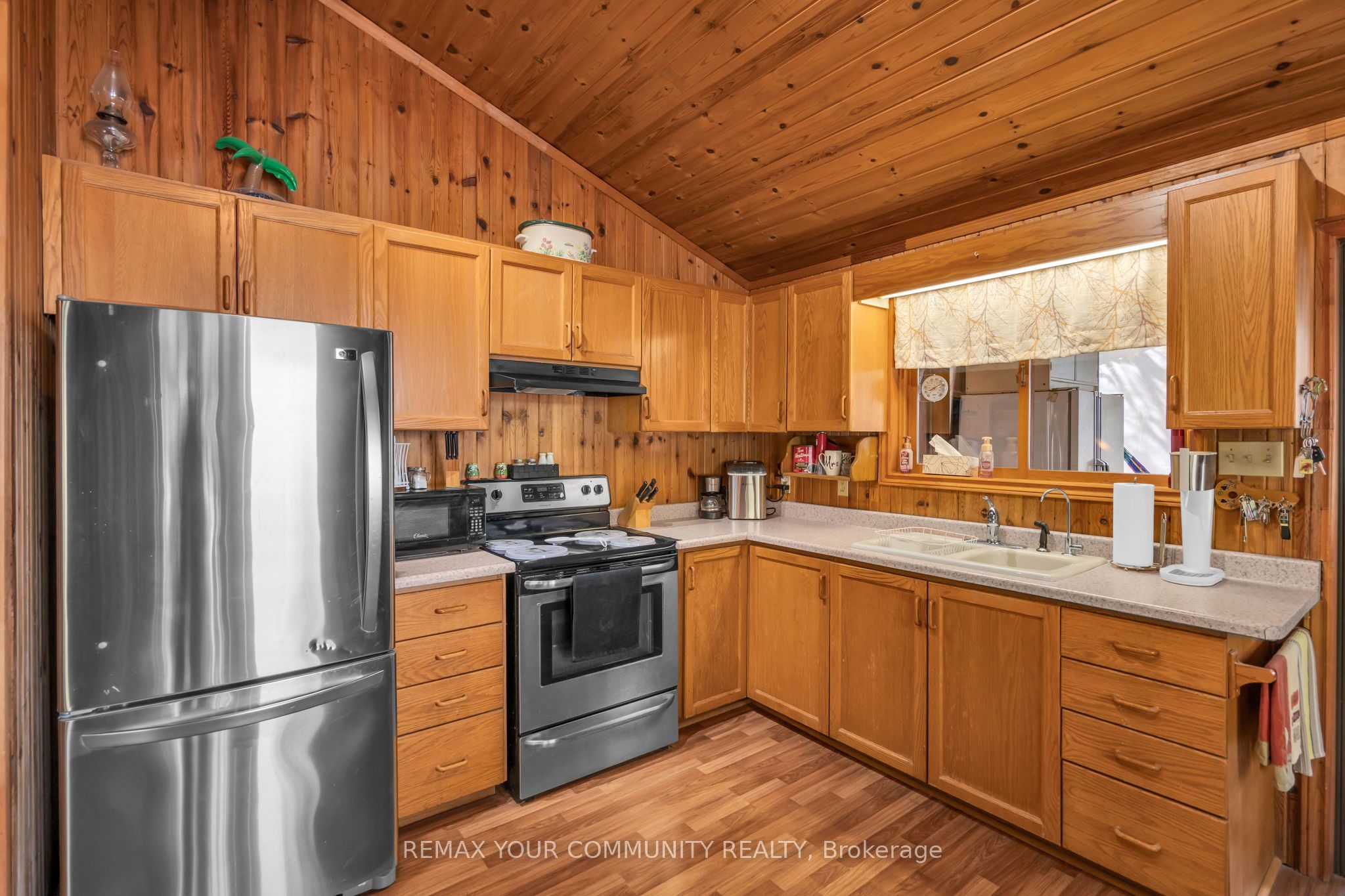 344 Loon Road E Property Photo 17