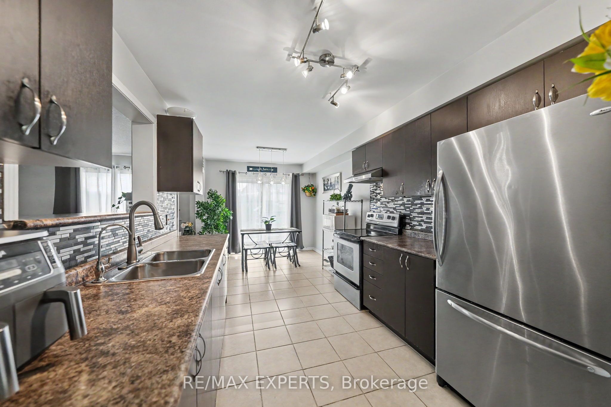 1261 Benson Street Property Photo 10