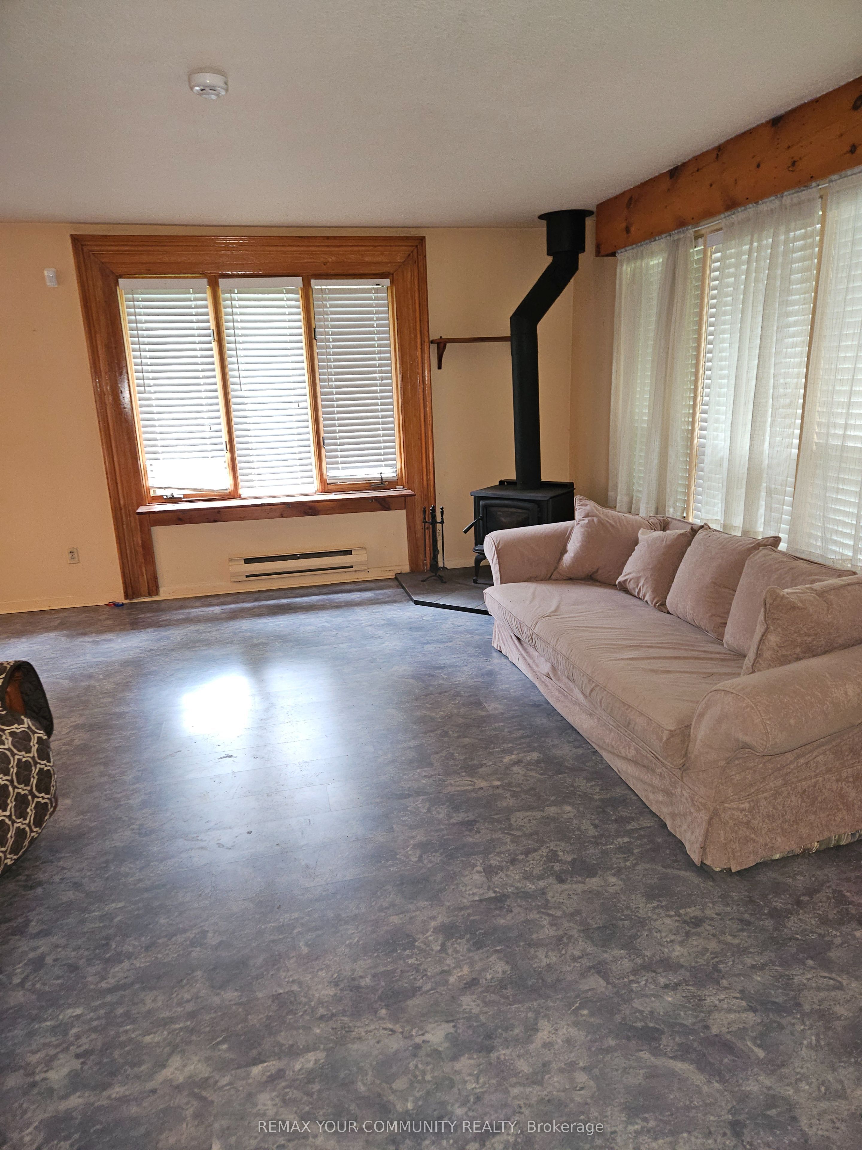 11419 Bathurst Street Property Photo 5