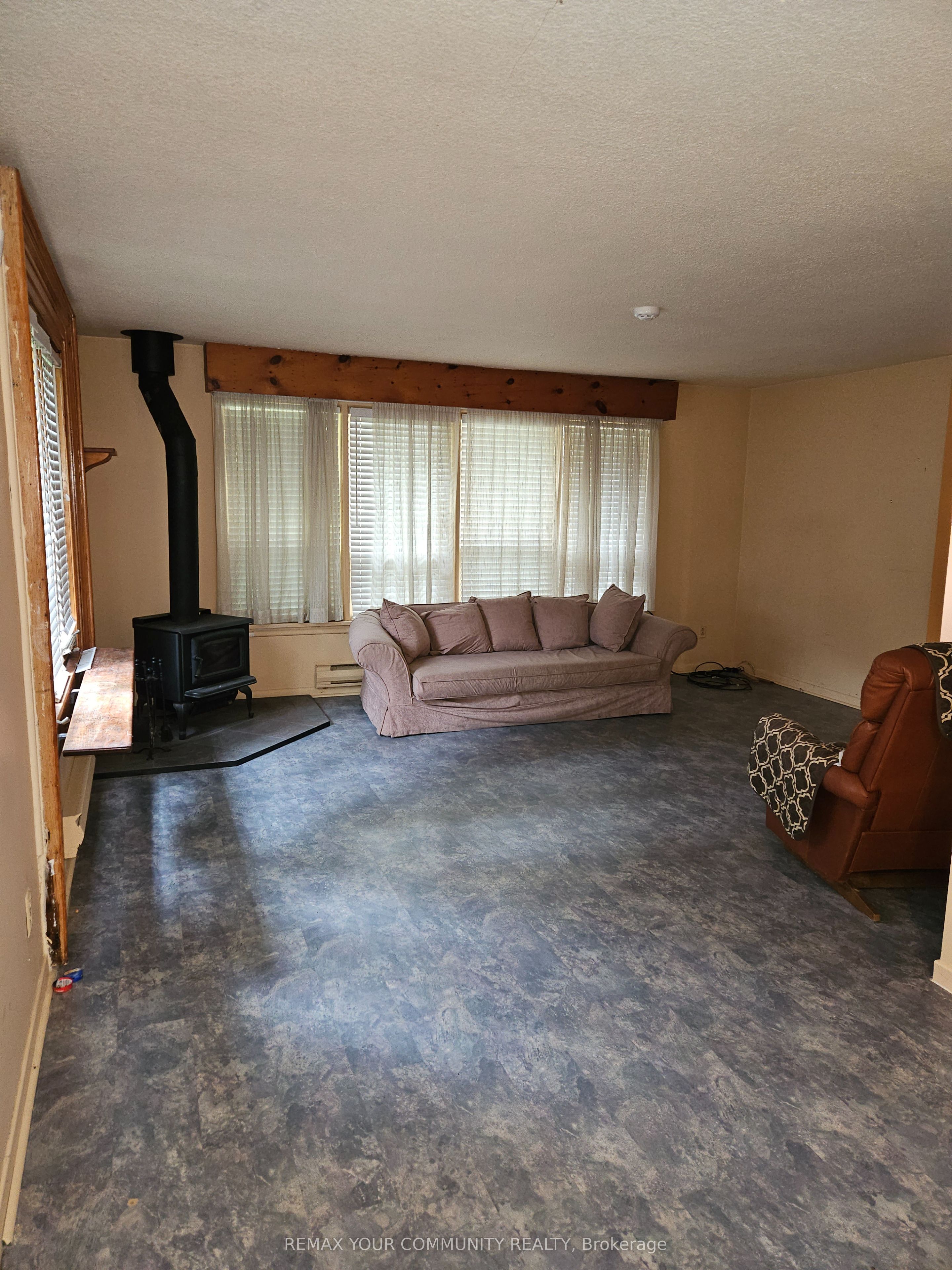 11419 Bathurst Street Property Photo 6