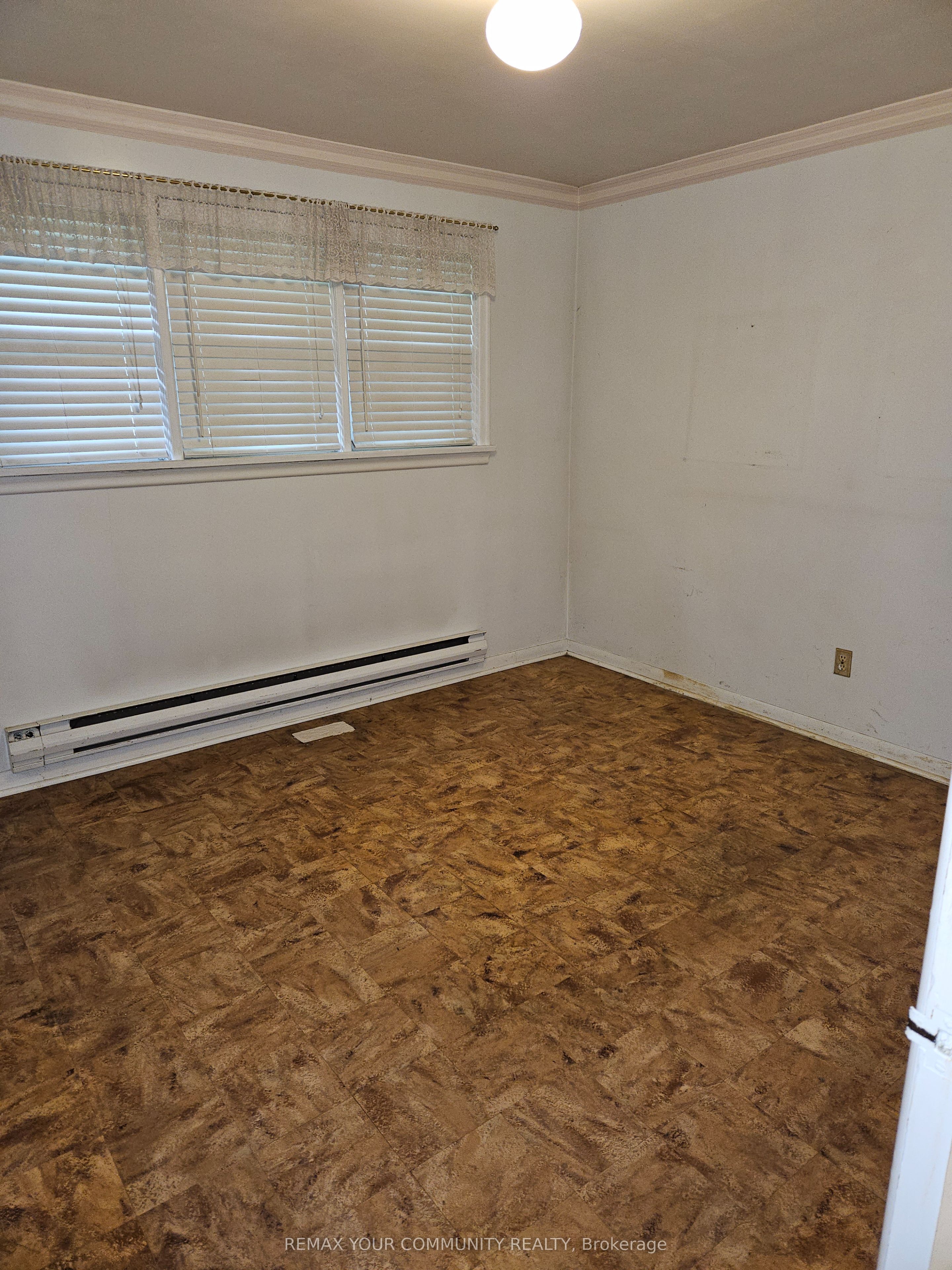 11419 Bathurst Street Property Photo 11