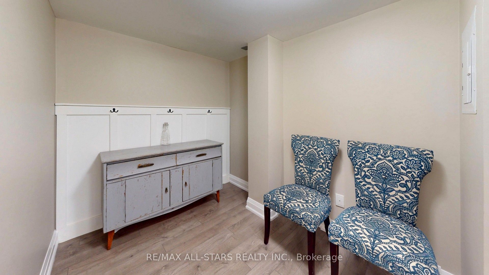 481 Rupert Avenue 203 Property Photo 15