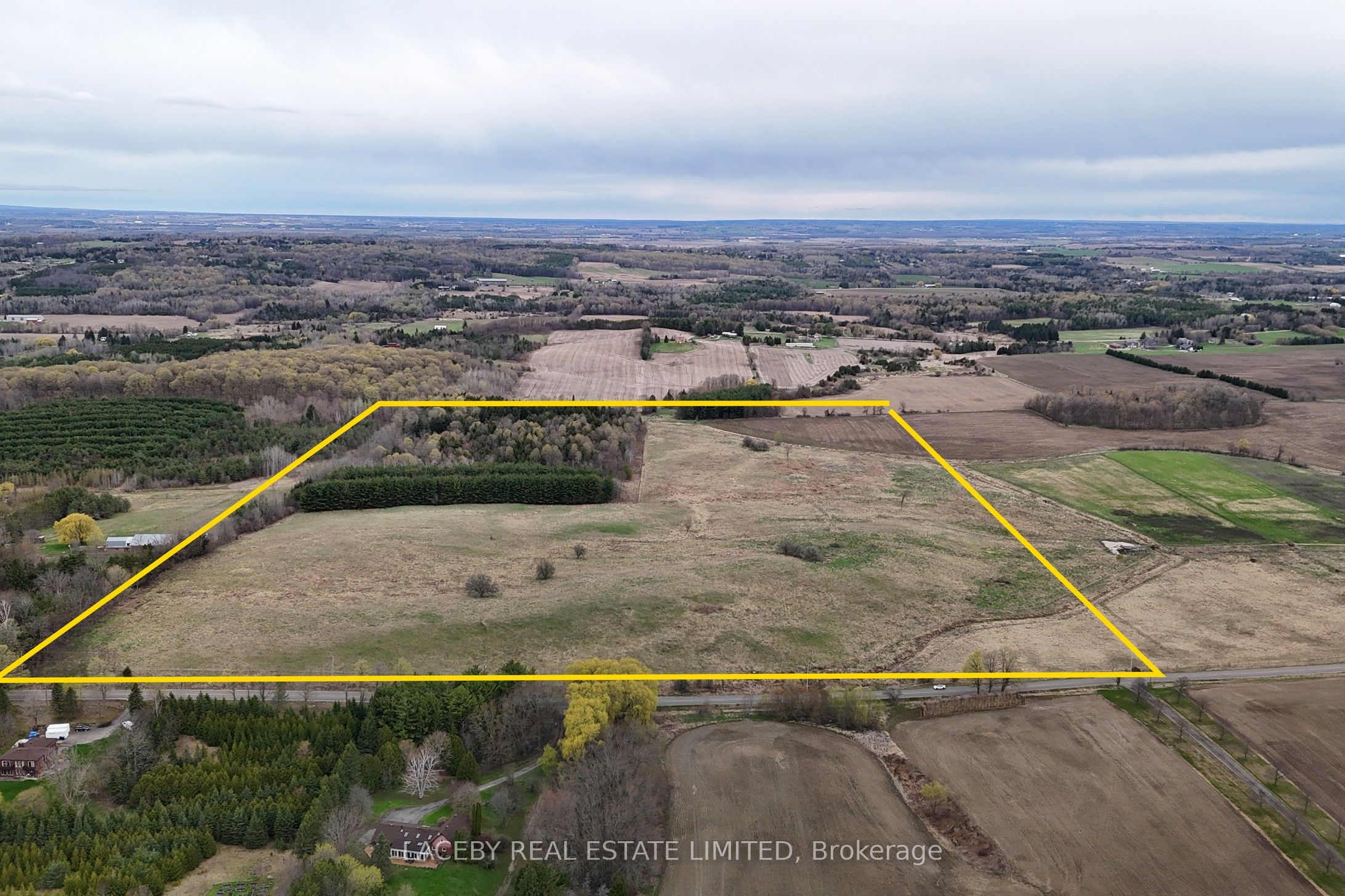 5750 Third Line Property Photo 1