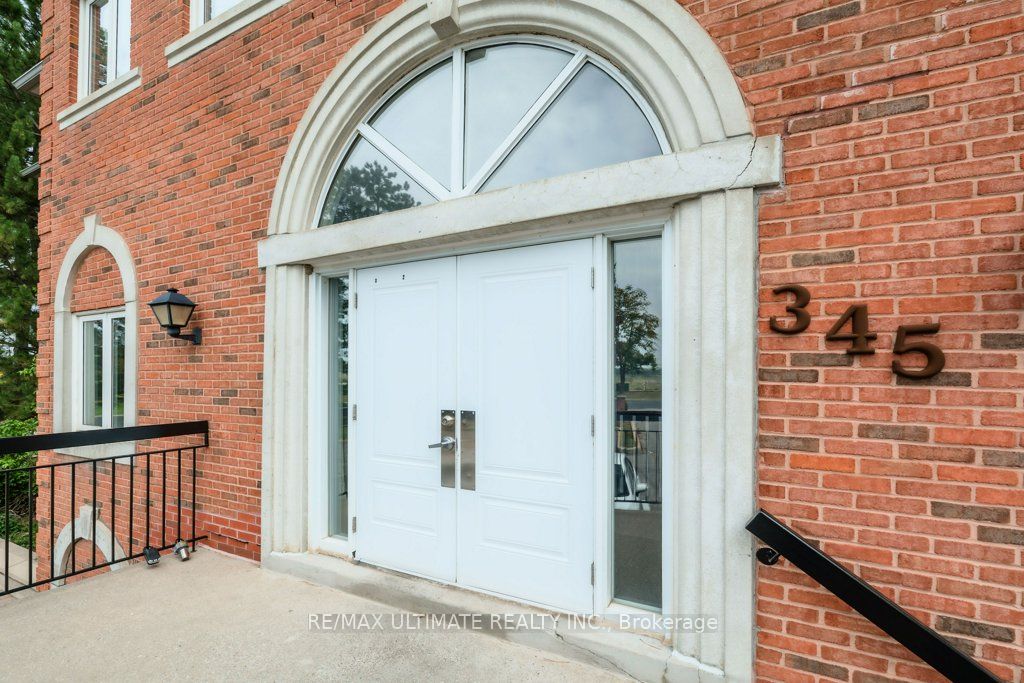 345 Renfrew Drive 201