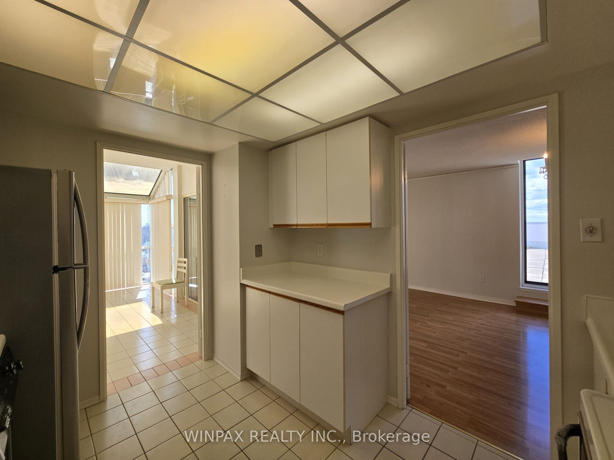 20 Harding Boulevard 1202 Property Photo 13
